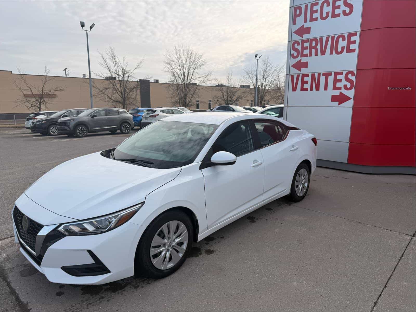 Image 4 Nissan Sentra S 2021