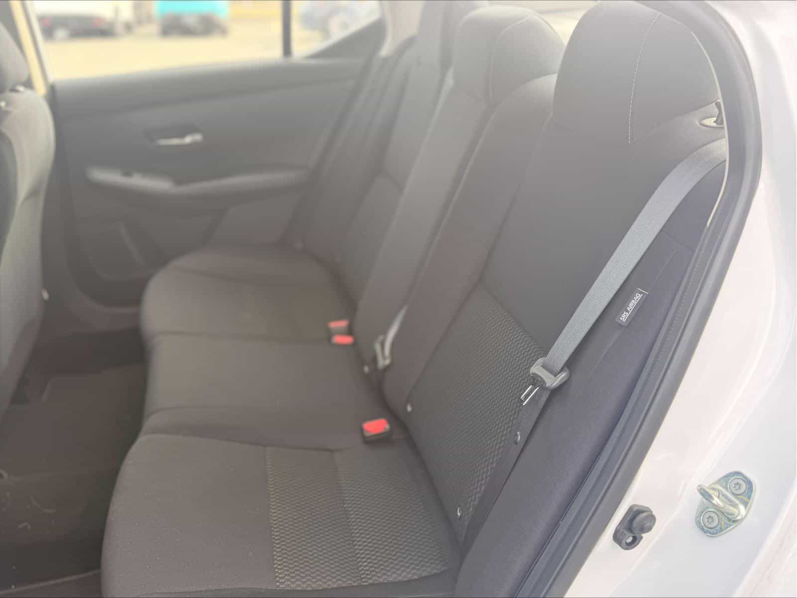 Image 18 Nissan Sentra S 2021