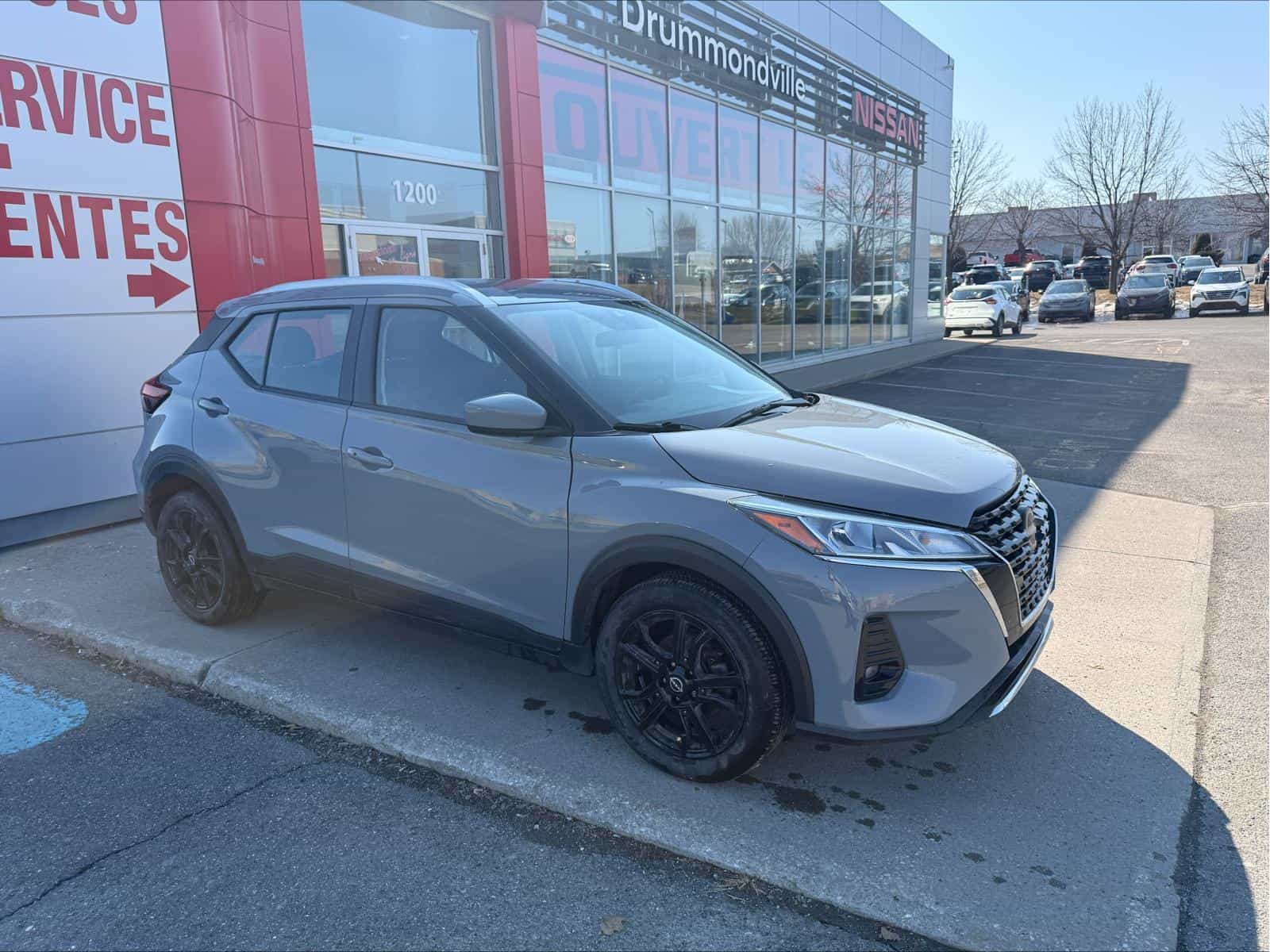 Image 4 Nissan Kicks SV 2023