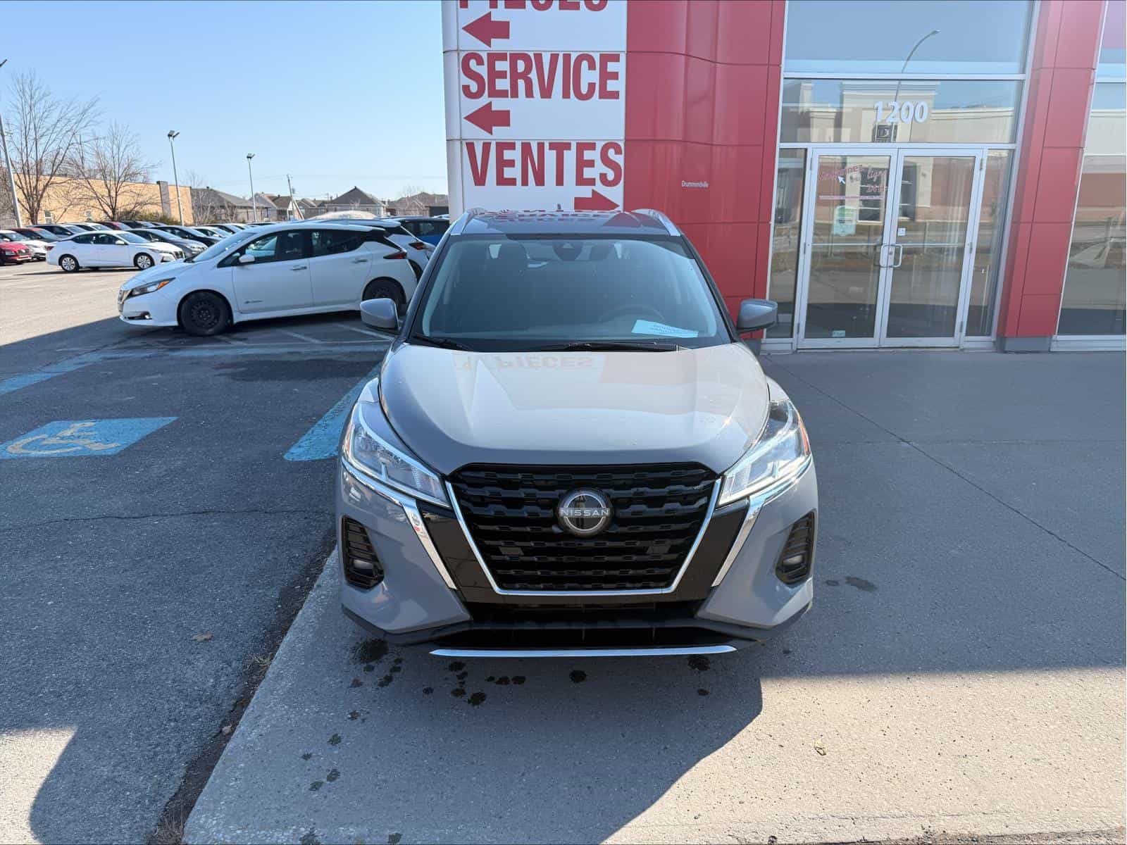 2023 Nissan Kicks SV - Image 3