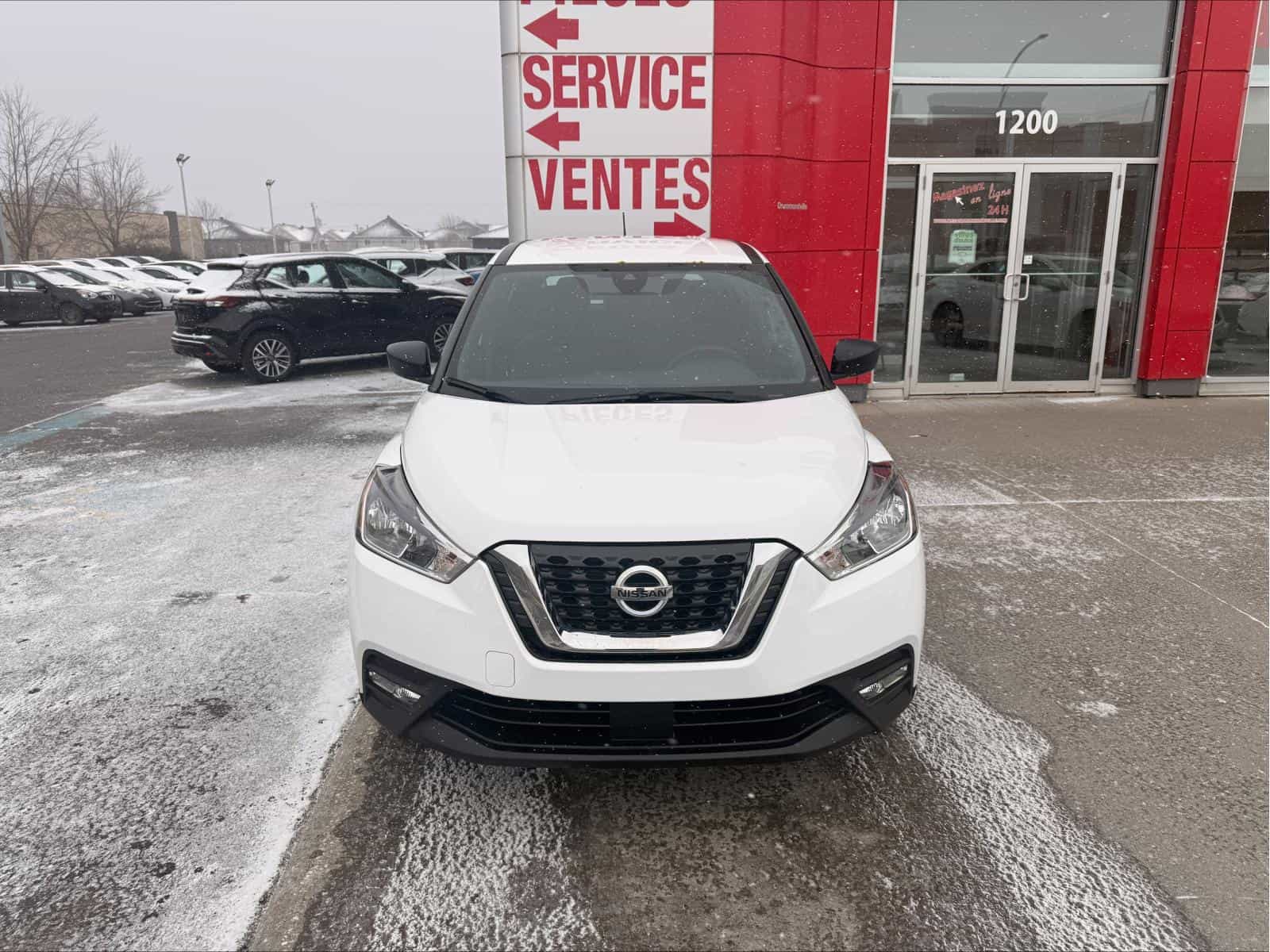 Image 2 Nissan Kicks S 2020