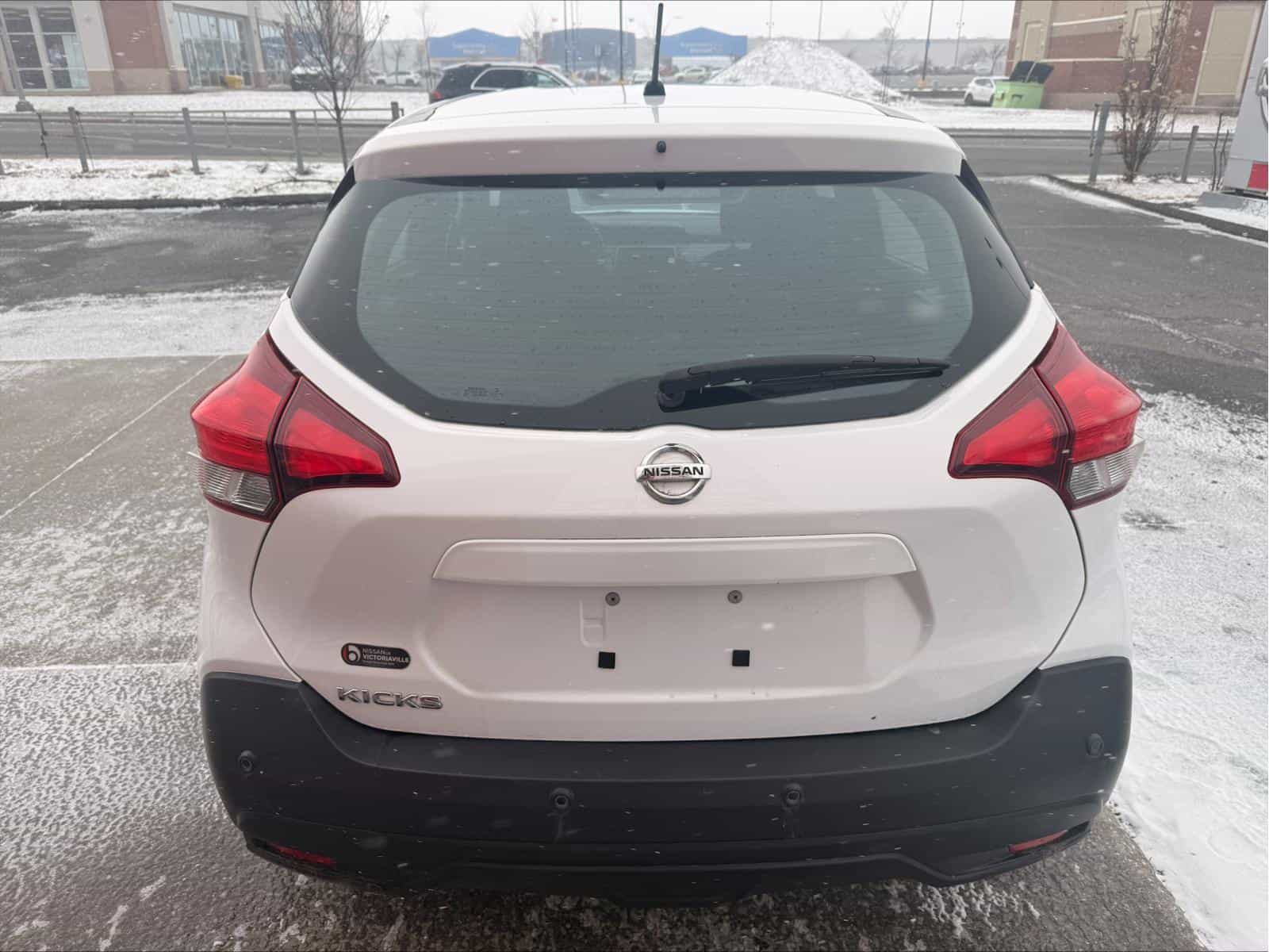 Image 4 Nissan Kicks S 2020