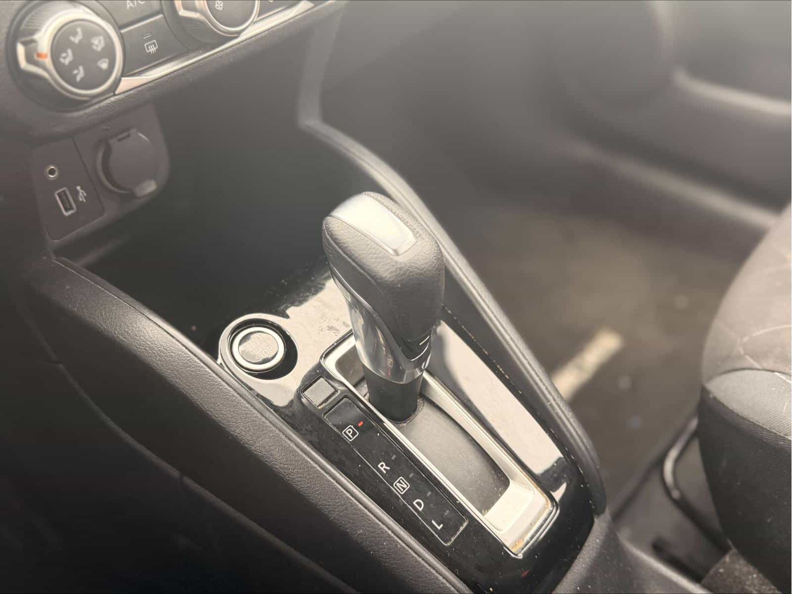 Image 10 Nissan Kicks S 2020