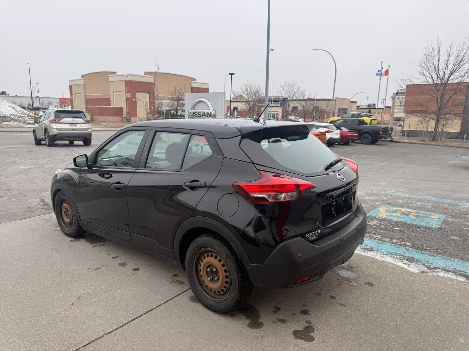 Image 5 Nissan Kicks S 2020