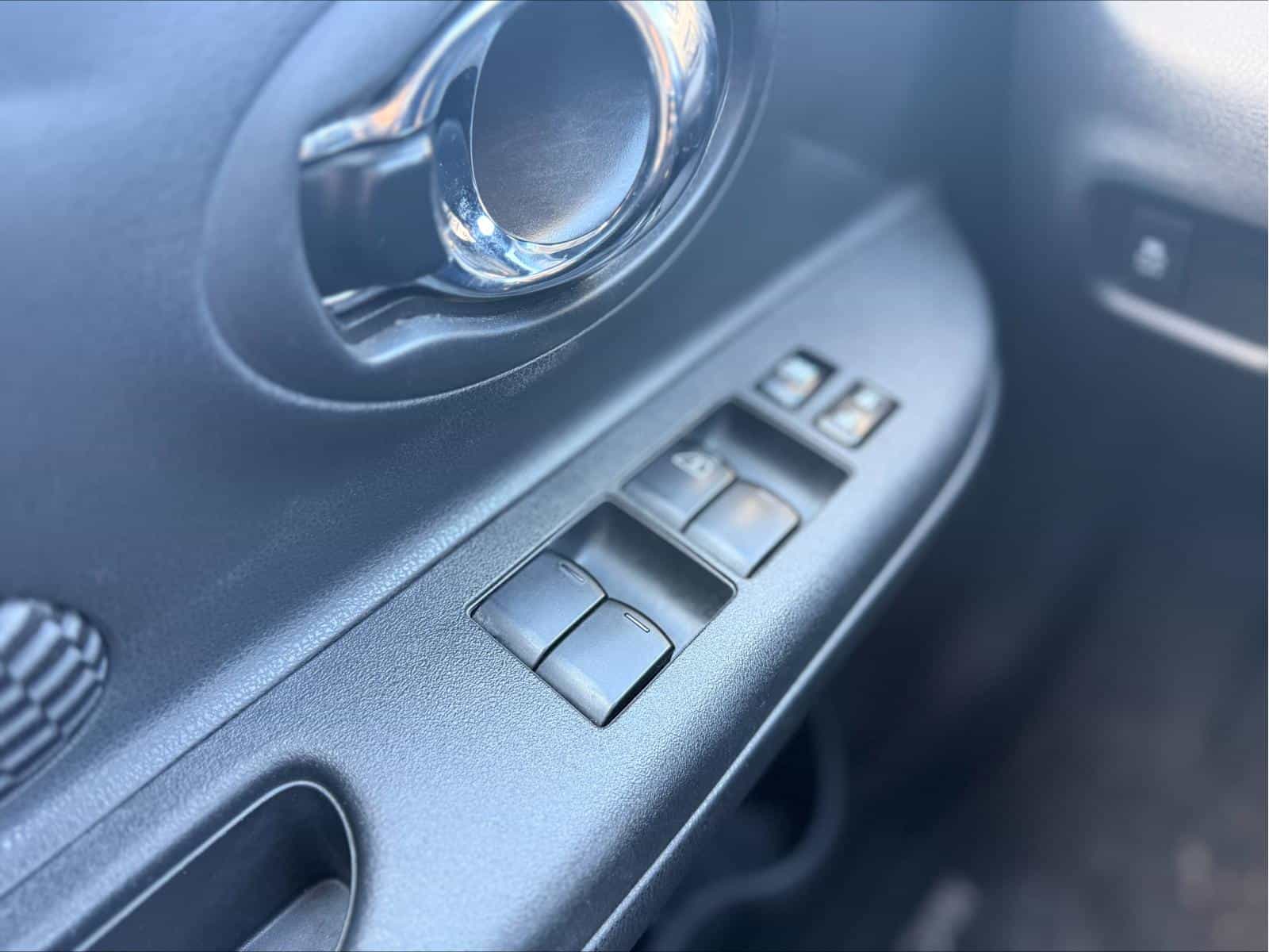 Image 13 Nissan Micra SV 2016