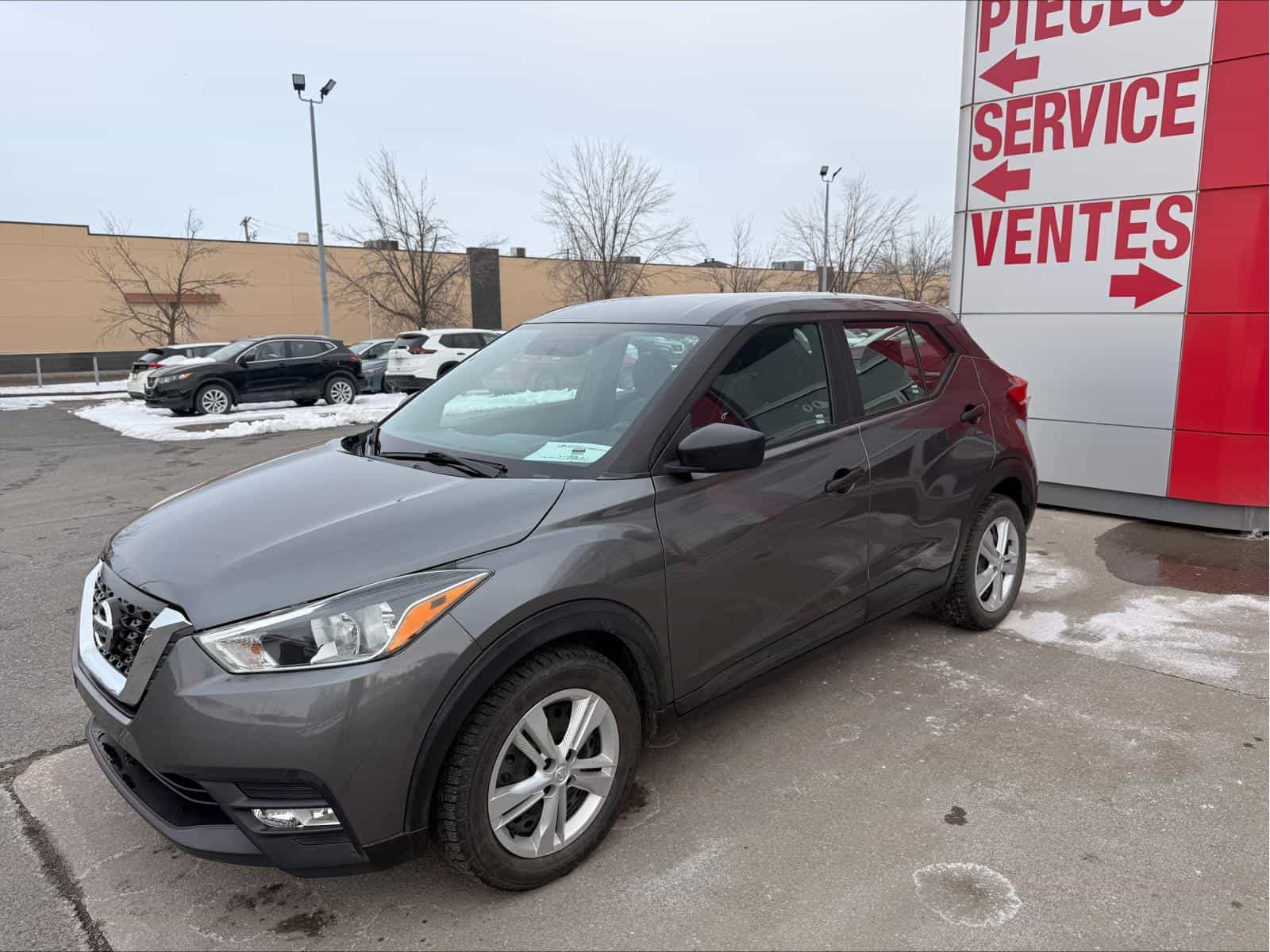 Image 4 Nissan Kicks S 2019