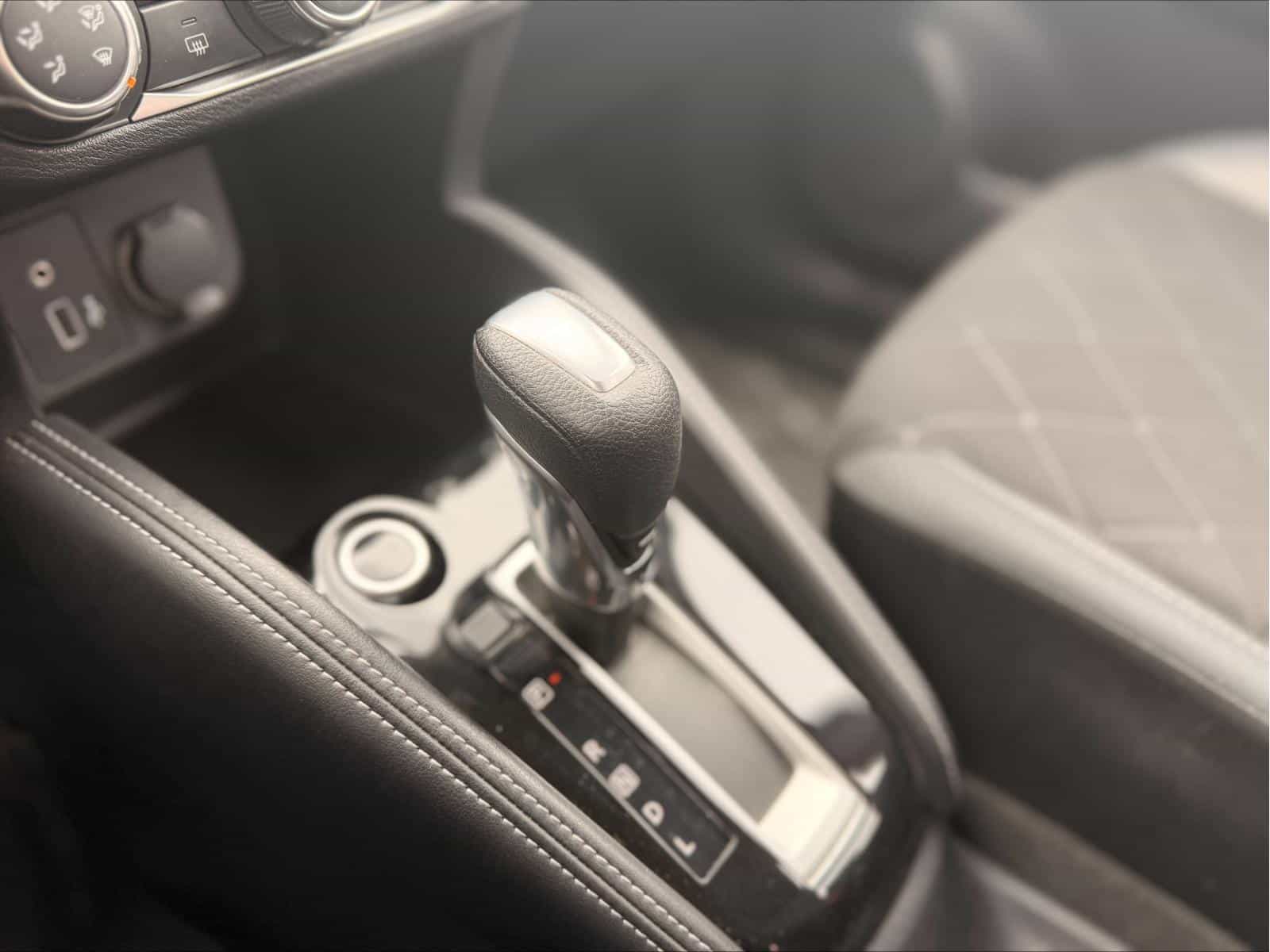 Image 13 Nissan Kicks S 2019