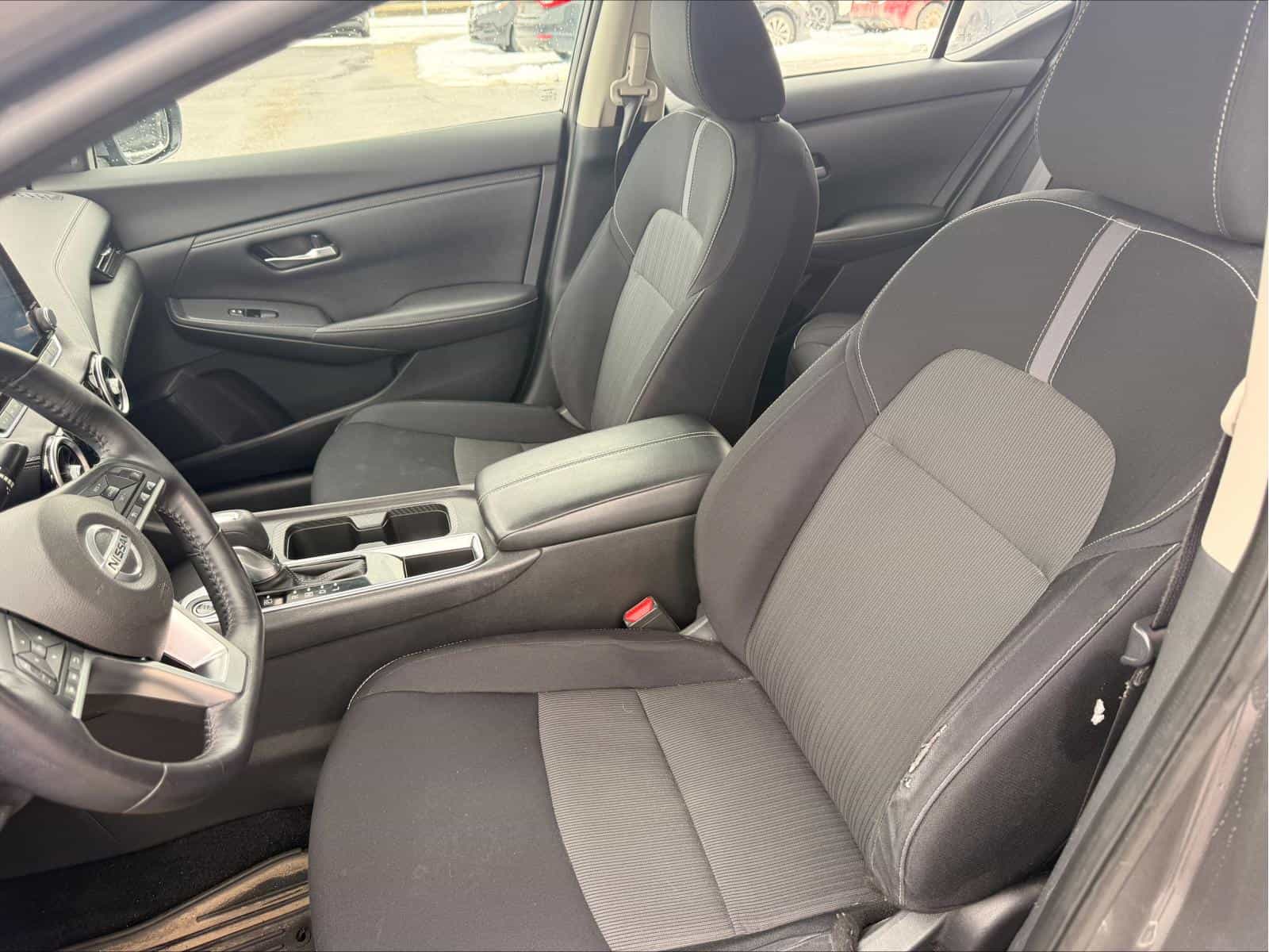 2020 Nissan Sentra SV - Image 9