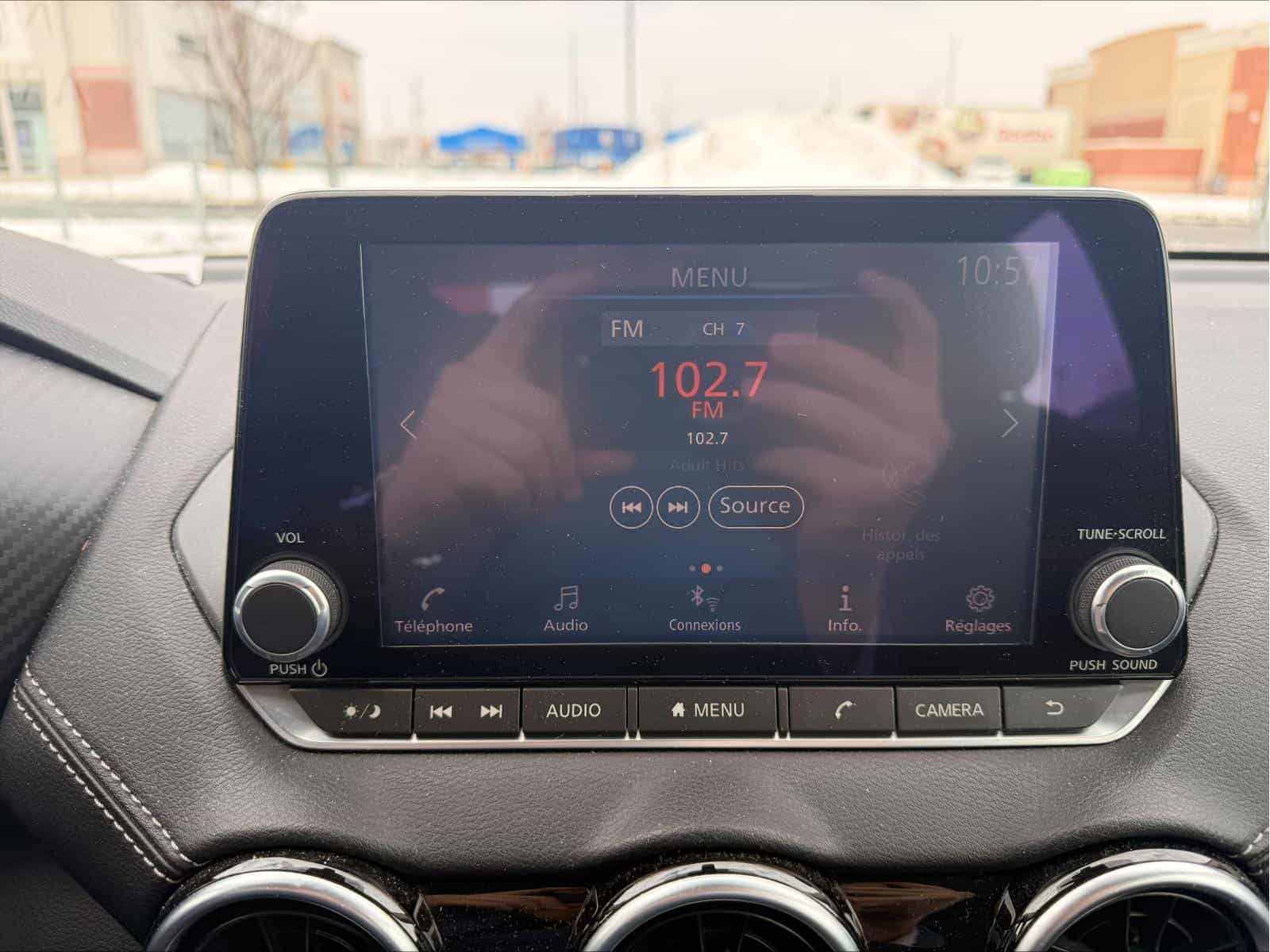 2020 Nissan Sentra SV - Image 12