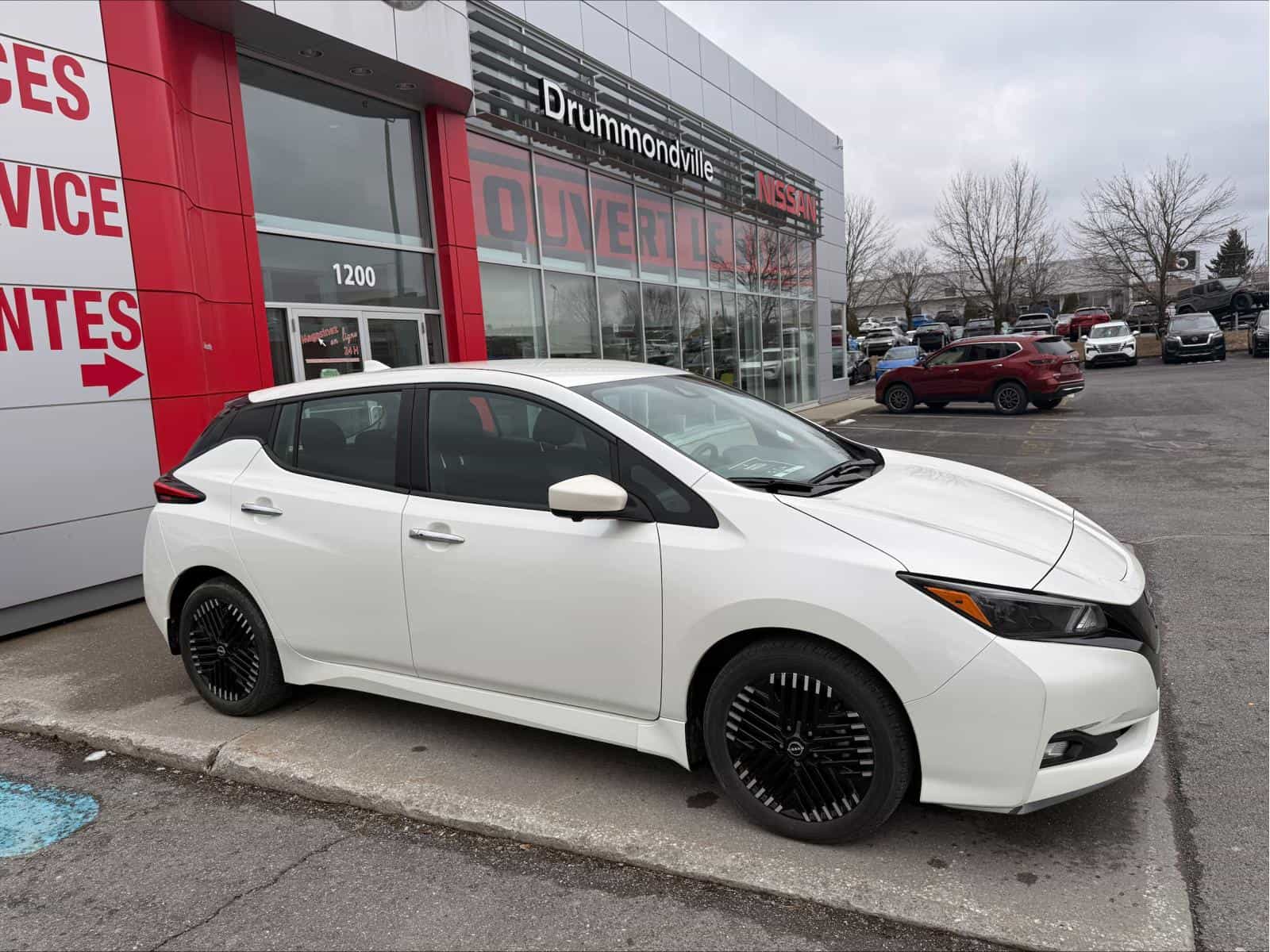 Image 1 Nissan Leaf SV Plus 2023