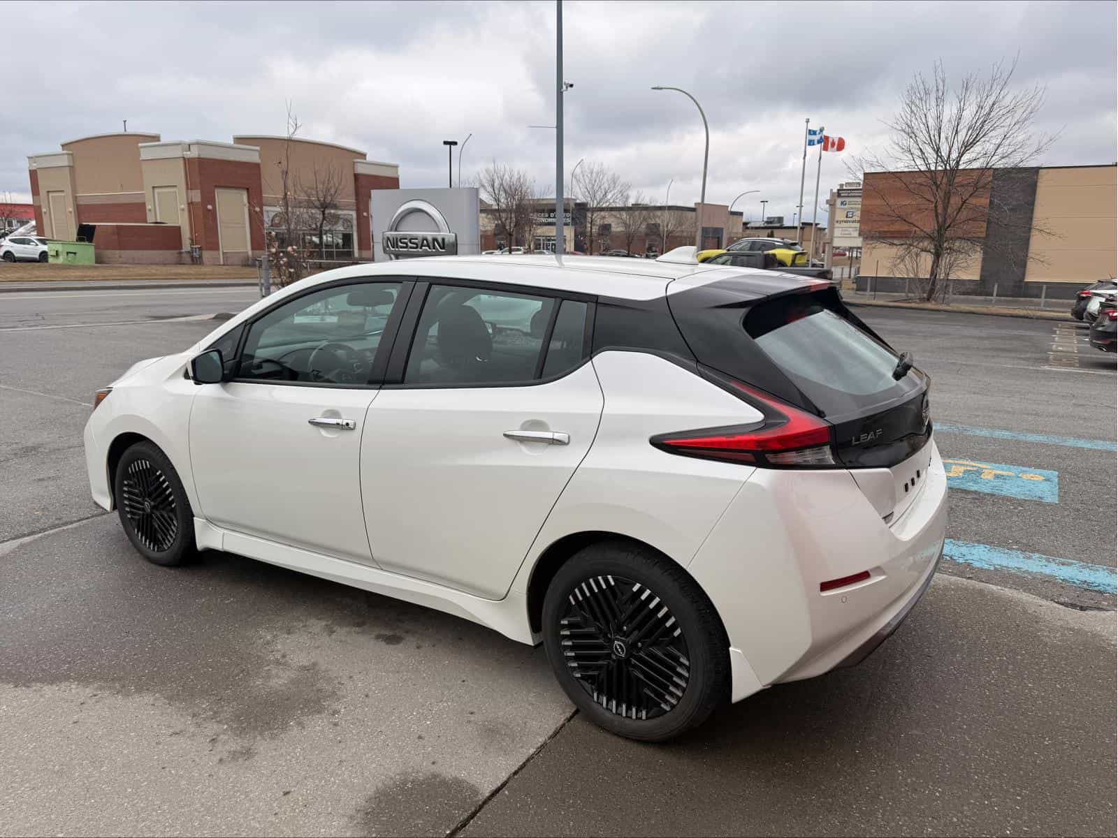 Image 5 Nissan Leaf SV Plus 2023