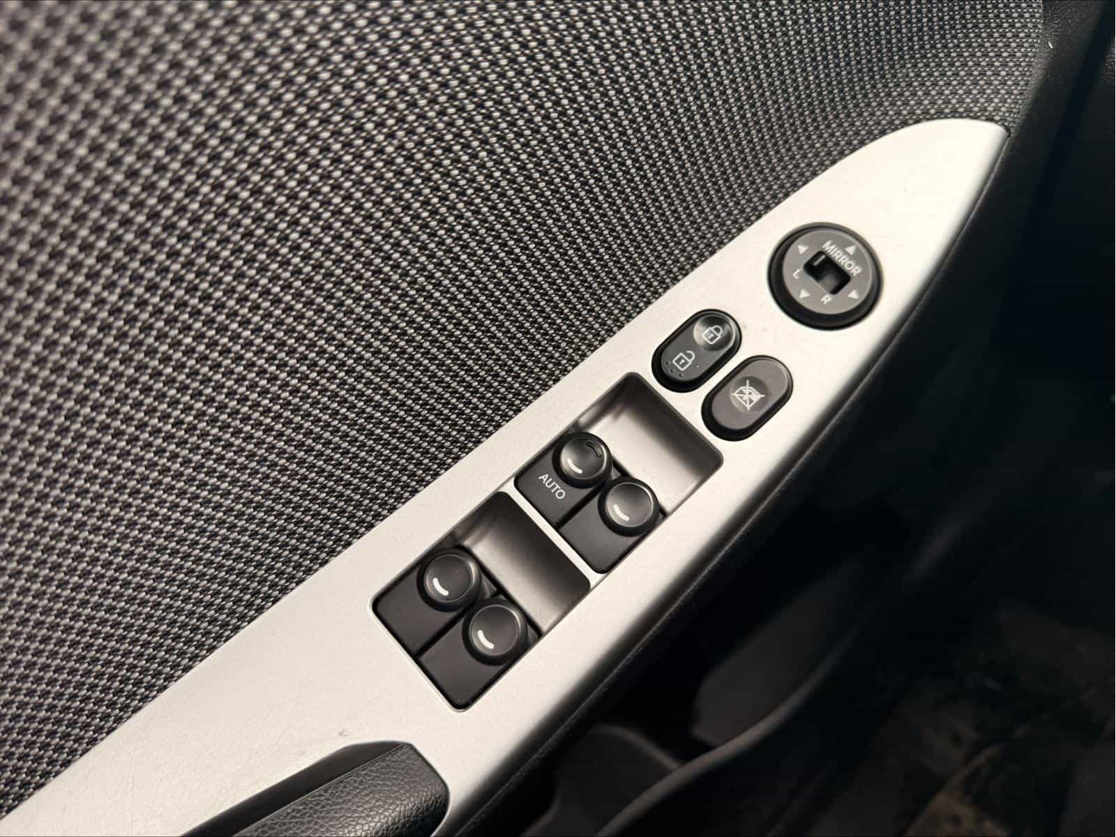 Image 13 Hyundai Accent GL 2014