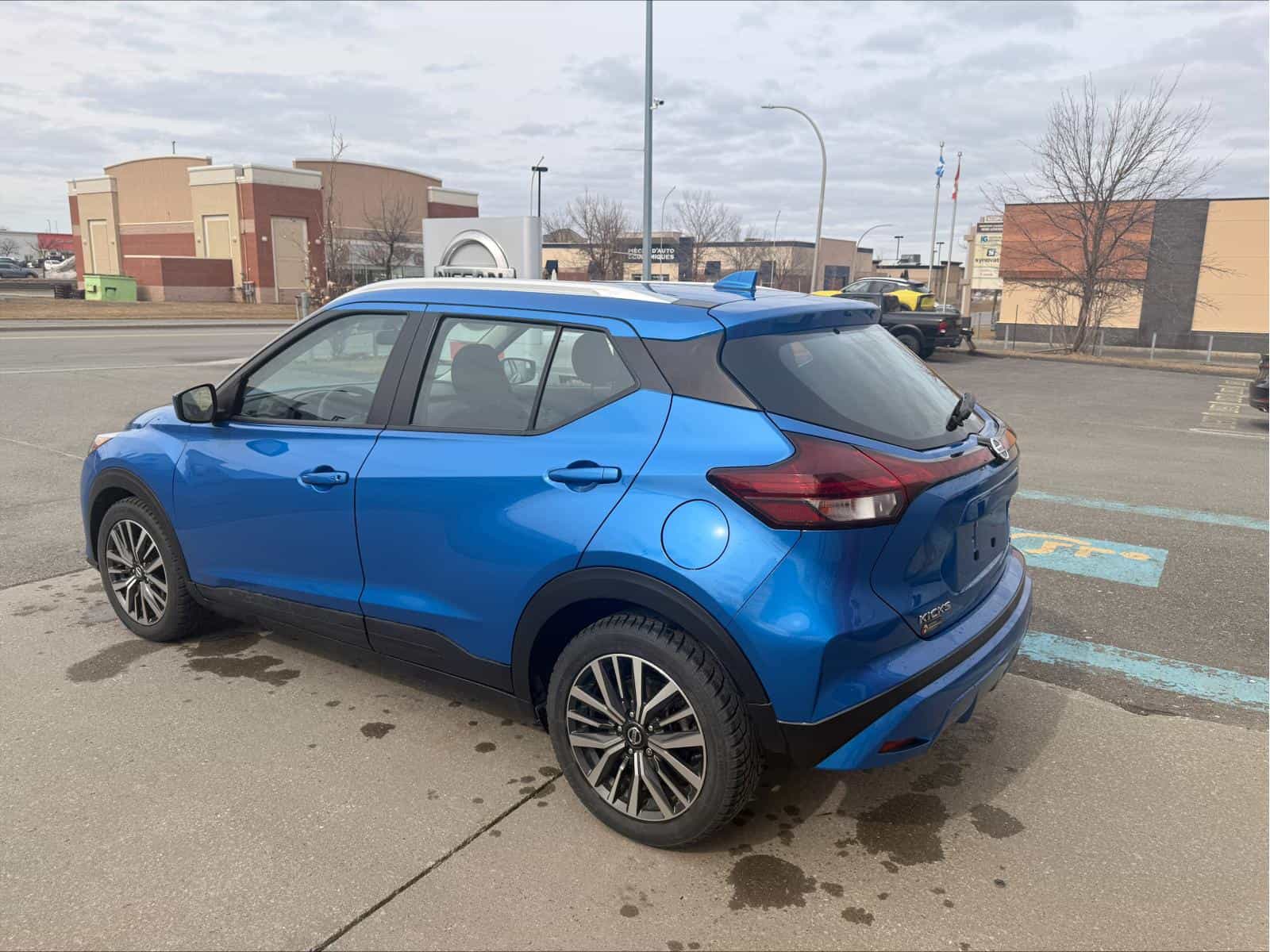 Image 5 Nissan Kicks SV 2021