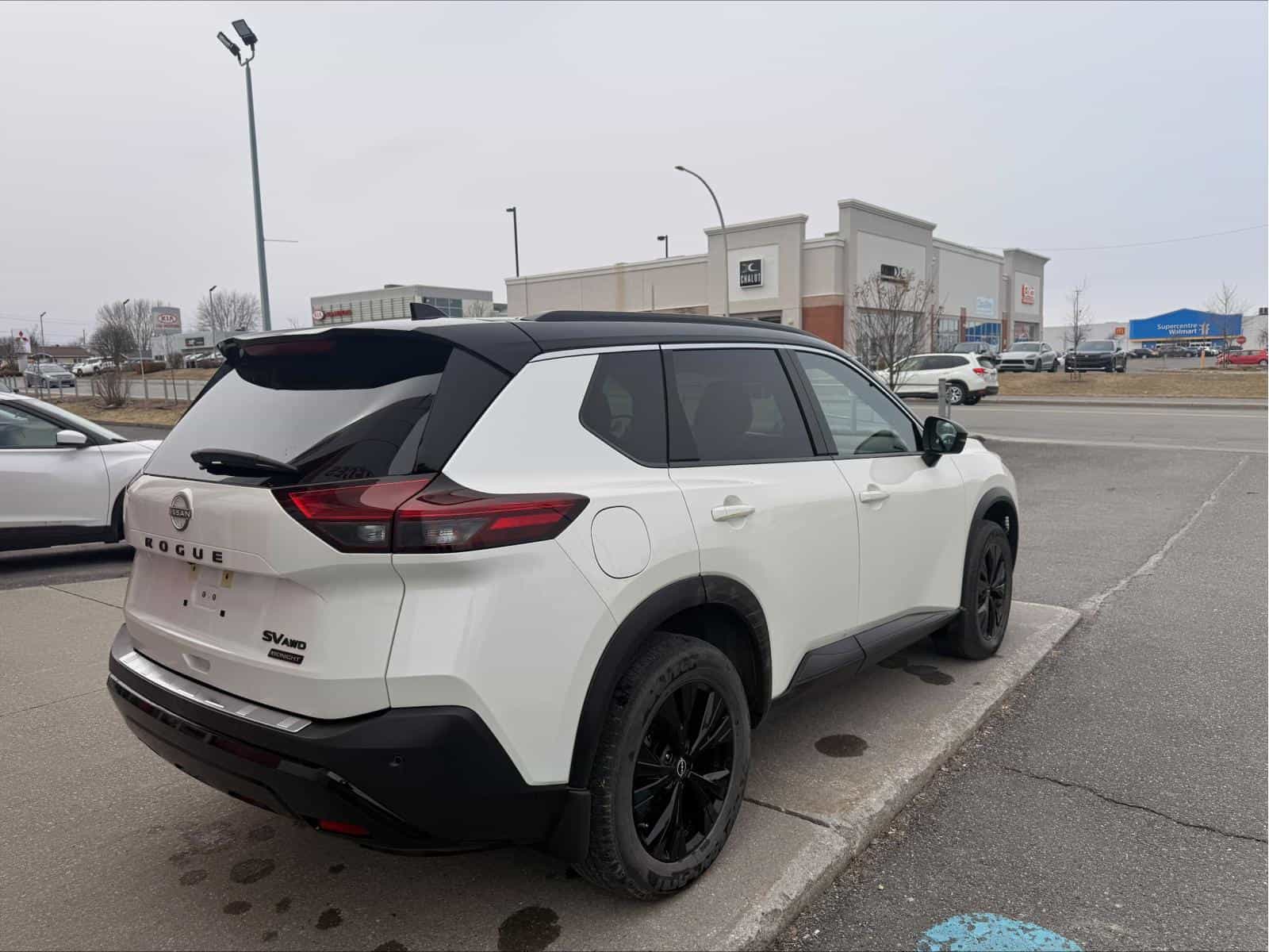 Image 4 Nissan Rogue SV Midnight 2023