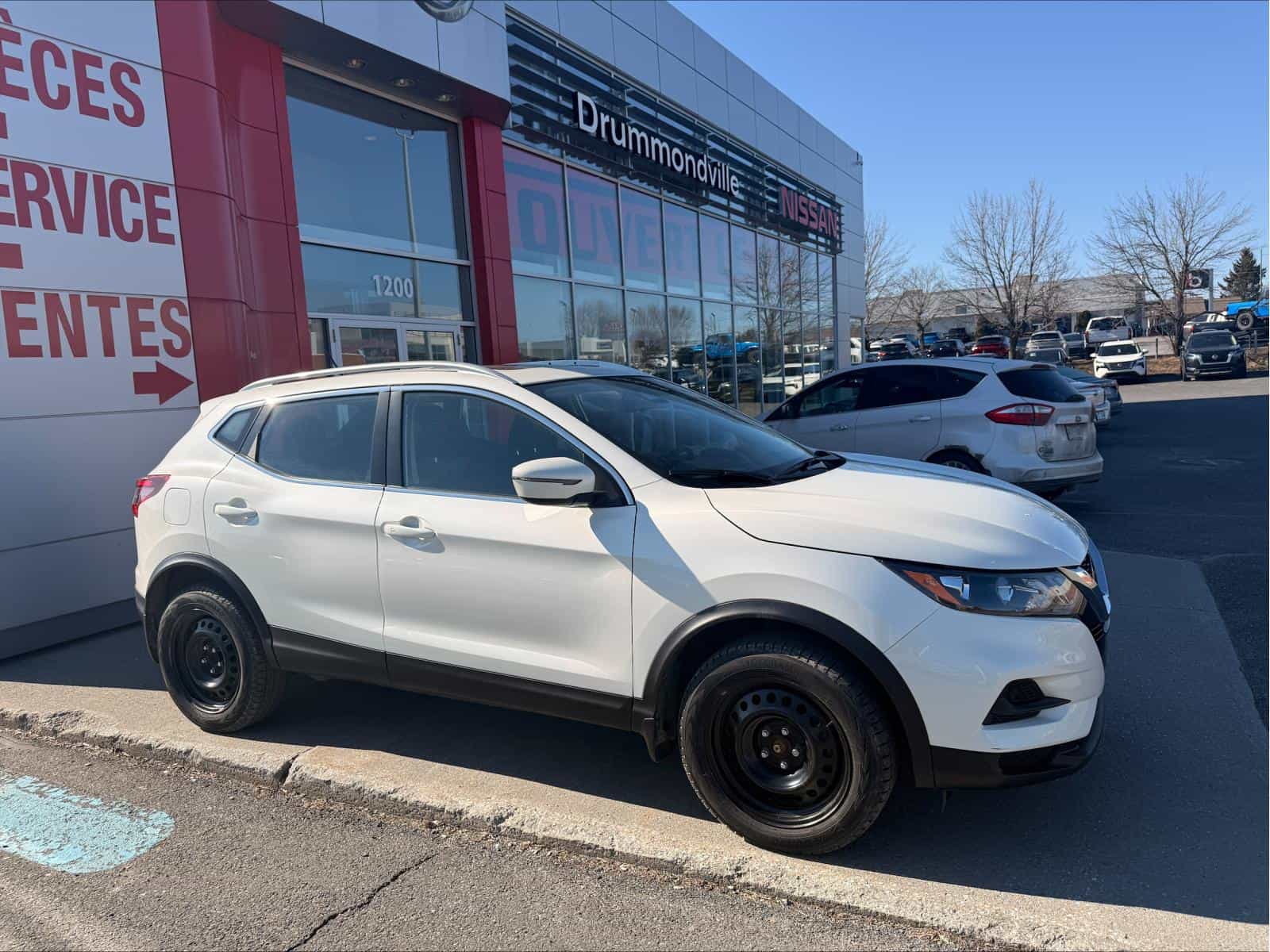 2022 Nissan Qashqai SV - Image 1