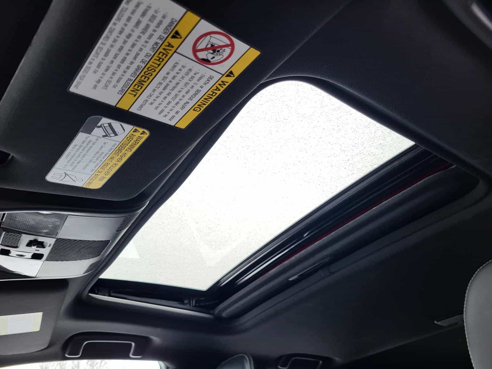 2022 Mitsubishi Outlander PHEV Black Edition - Image 18