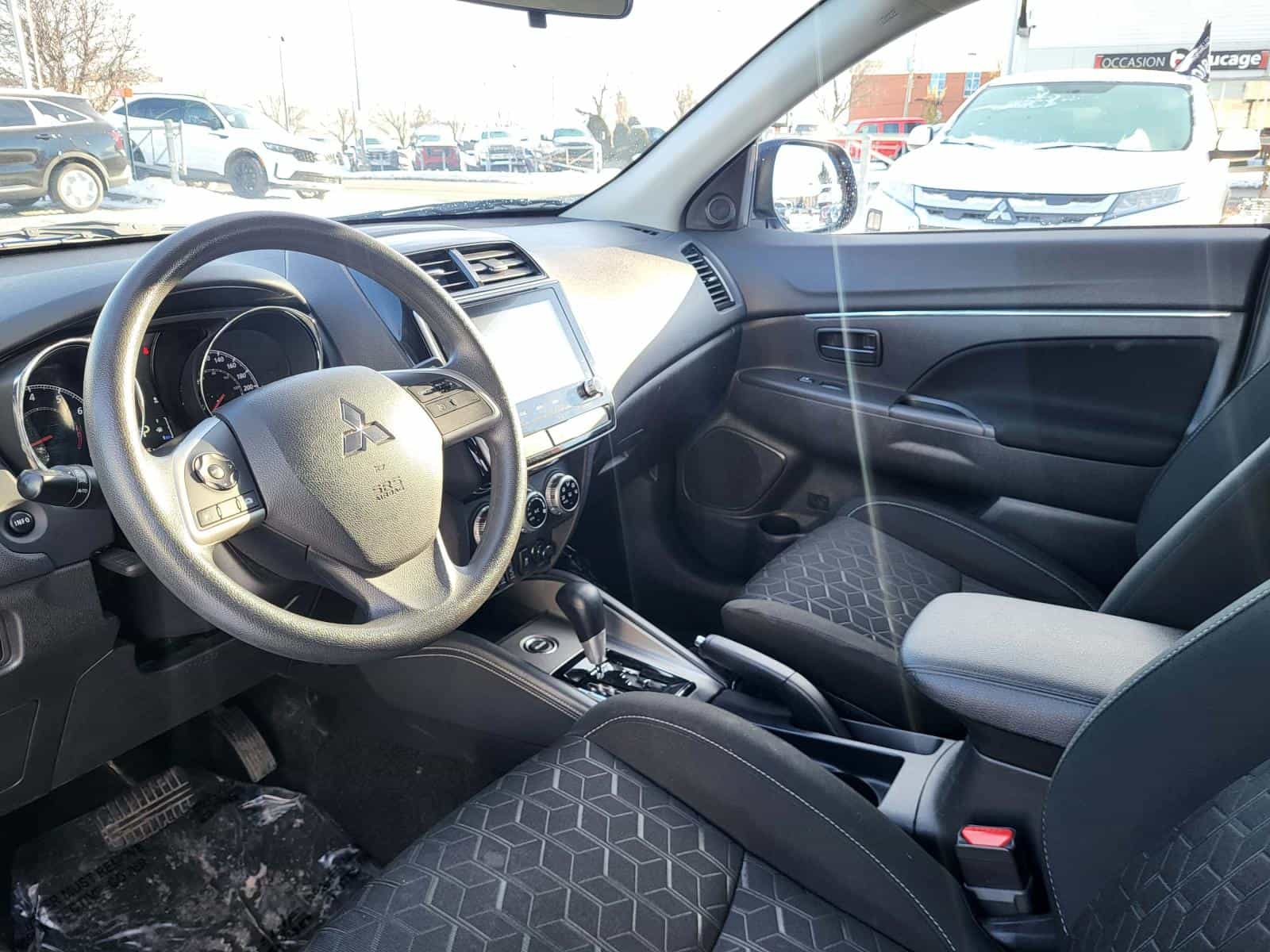 2024 Mitsubishi RVR ES - Image 6