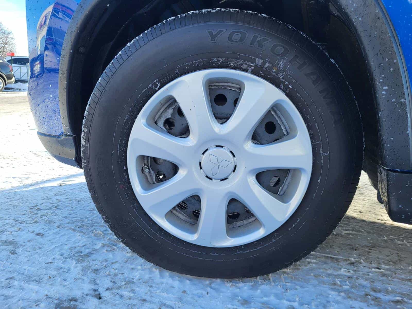 Image 5 Mitsubishi RVR ES 2024