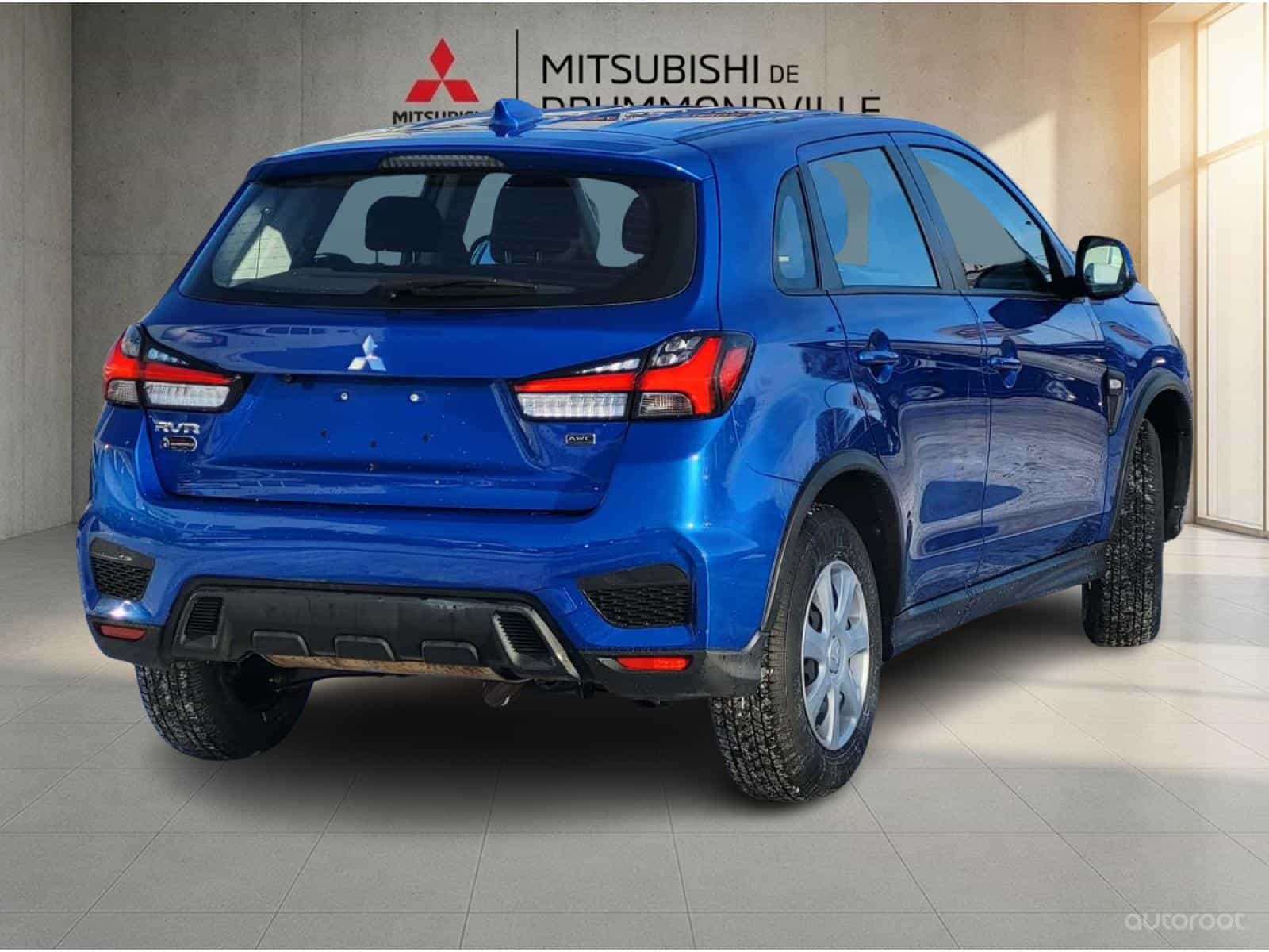 2024 Mitsubishi RVR ES - Image 3