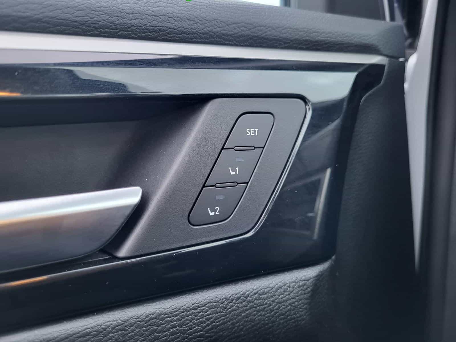 2024 Mitsubishi Outlander SEL - Image 17