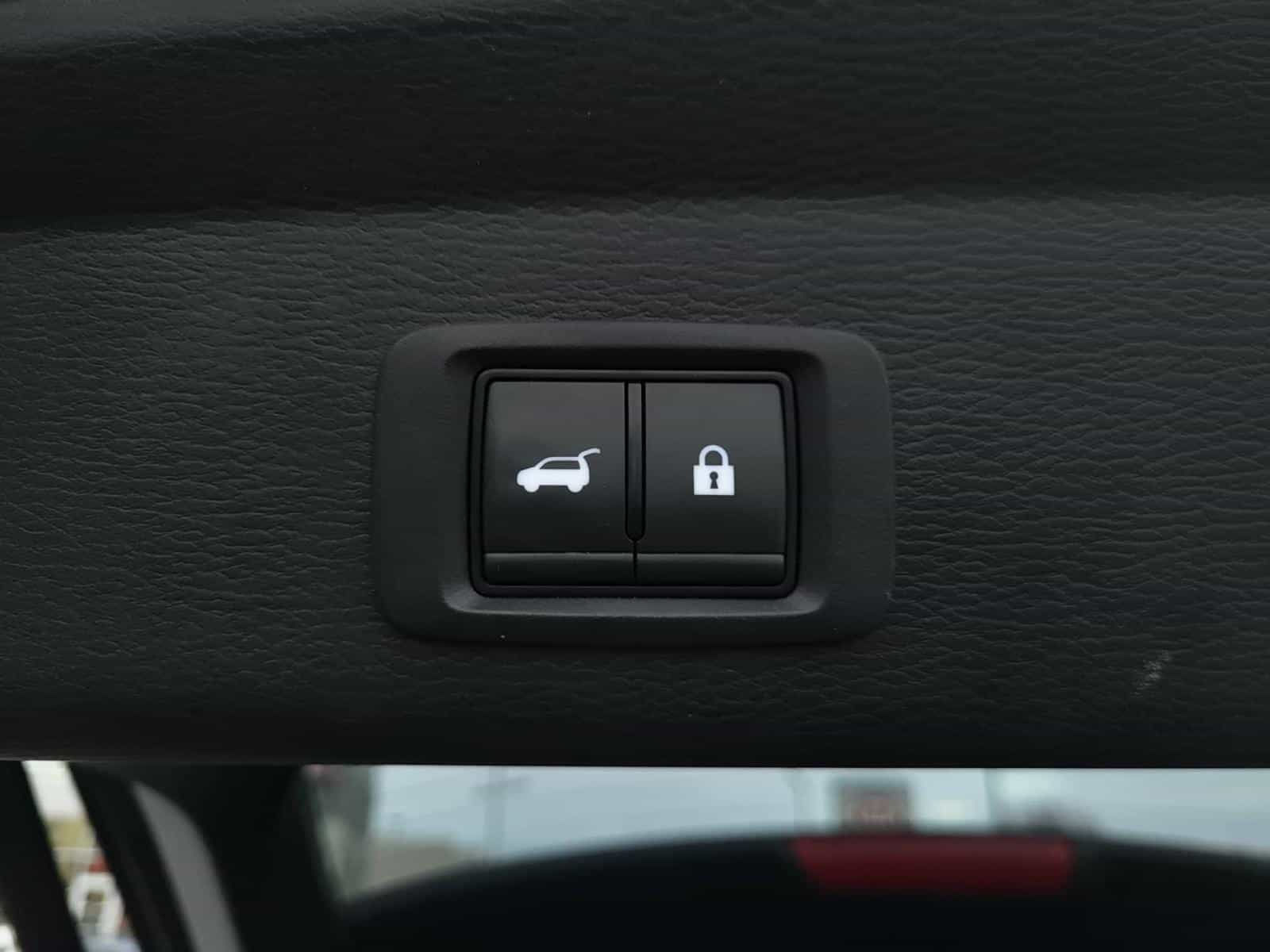 2024 Mitsubishi Outlander SEL - Image 23