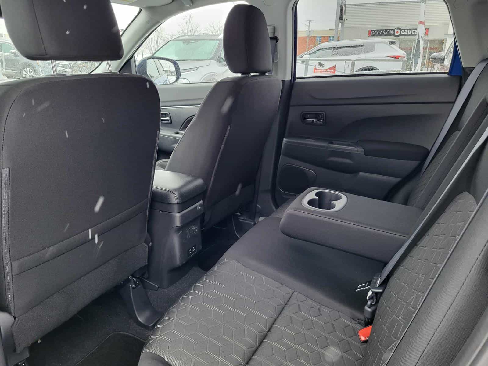 2024 Mitsubishi RVR SE - Image 15