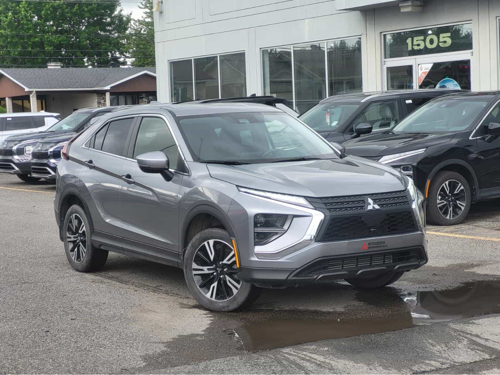 2024 Mitsubishi Eclipse Cross ES - Image 1