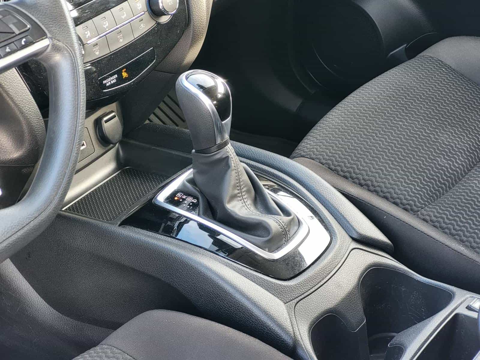 Image 12 Nissan Qashqai S 2021