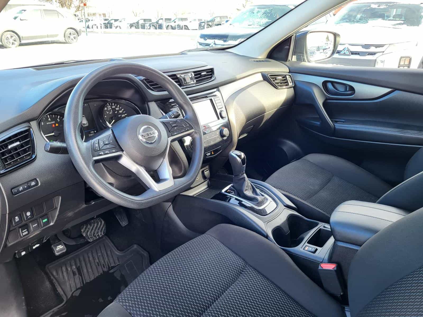 2021 Nissan Qashqai S - Image 6