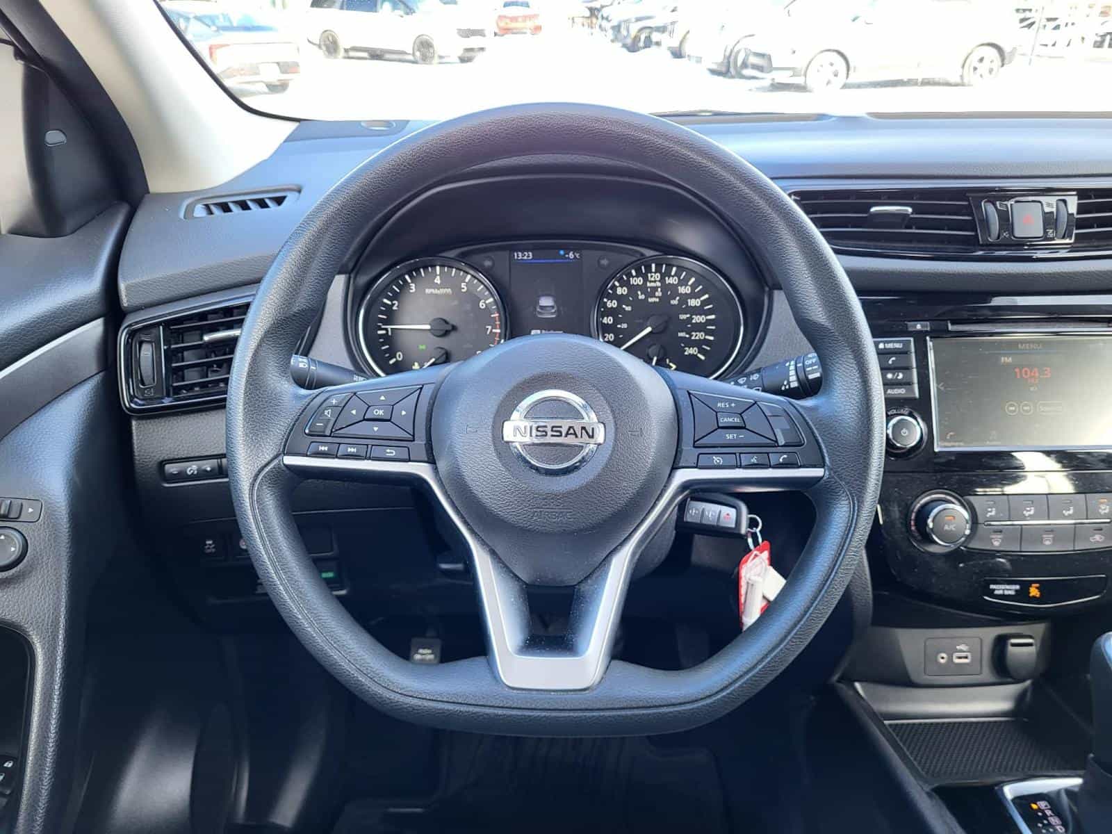 Image 7 Nissan Qashqai S 2021