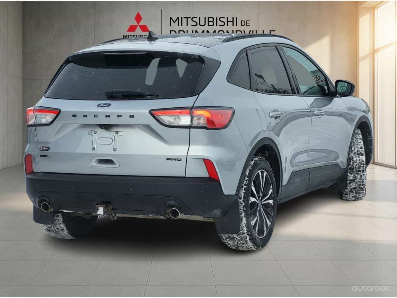 Image 3 Ford Escape SEL 2.0T 2021