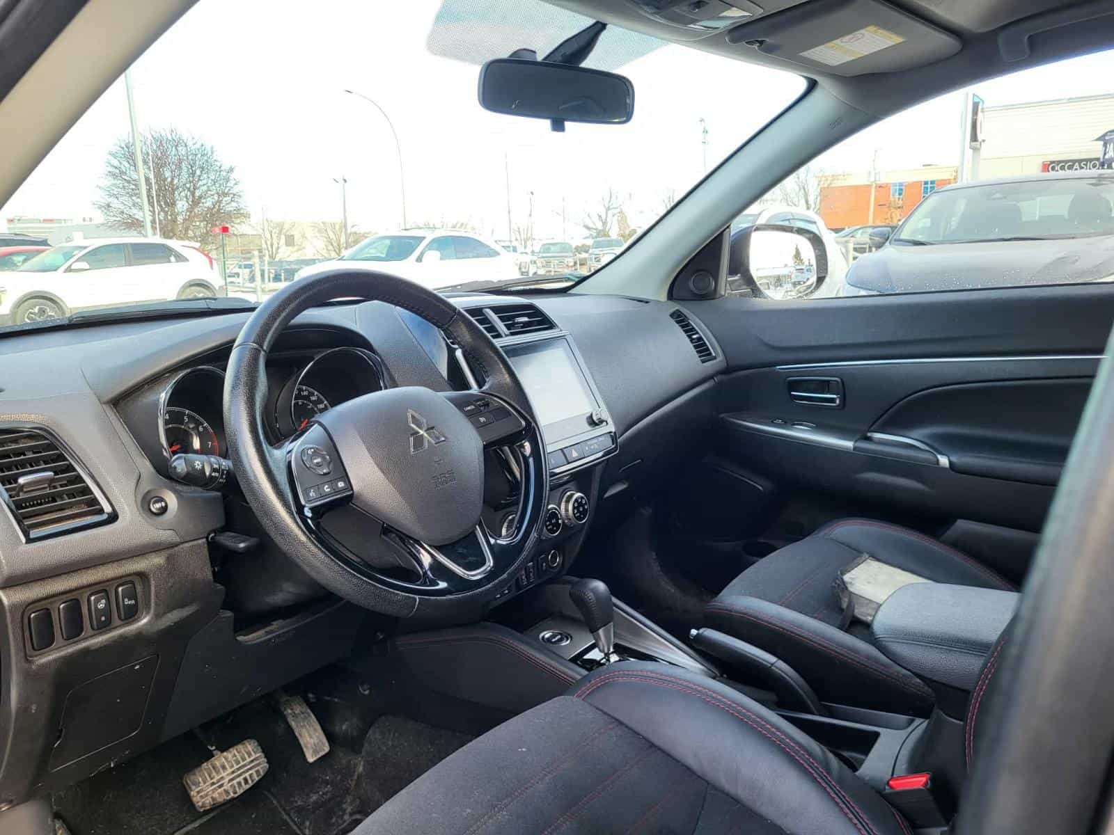 Image 6 Mitsubishi RVR SEL 2023