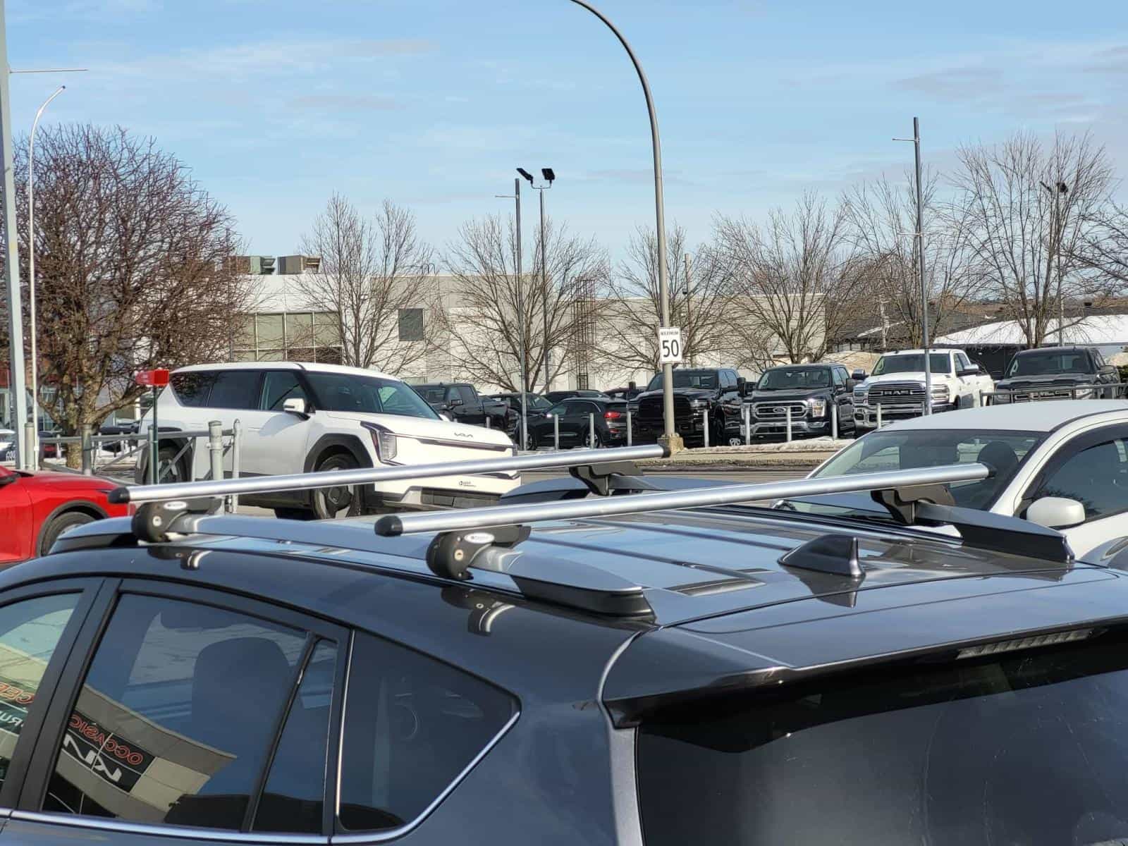 2018 Toyota Rav4 XLE Hybrid - Image 22