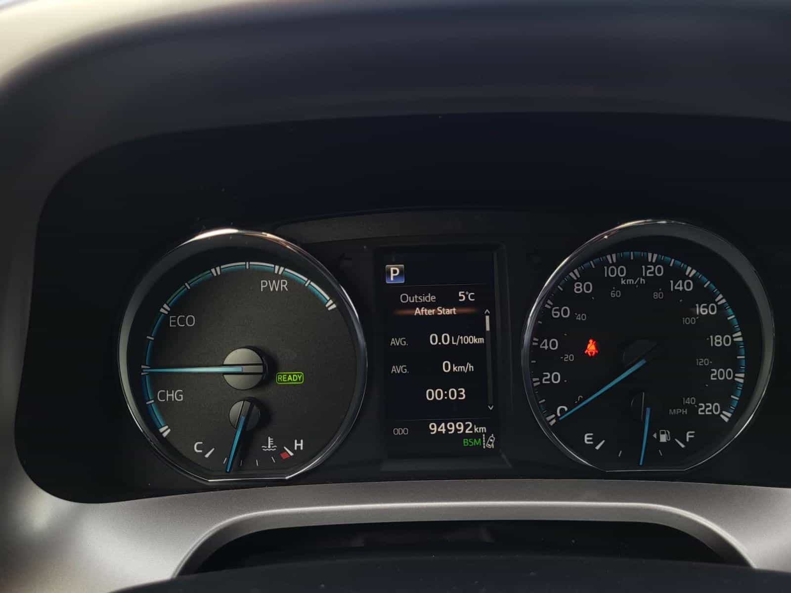 2018 Toyota Rav4 XLE Hybrid - Image 10