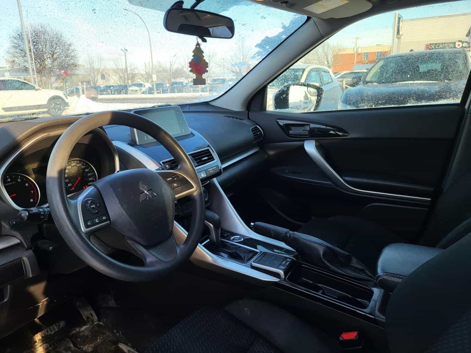 2020 Mitsubishi Eclipse Cross ES - Image 6