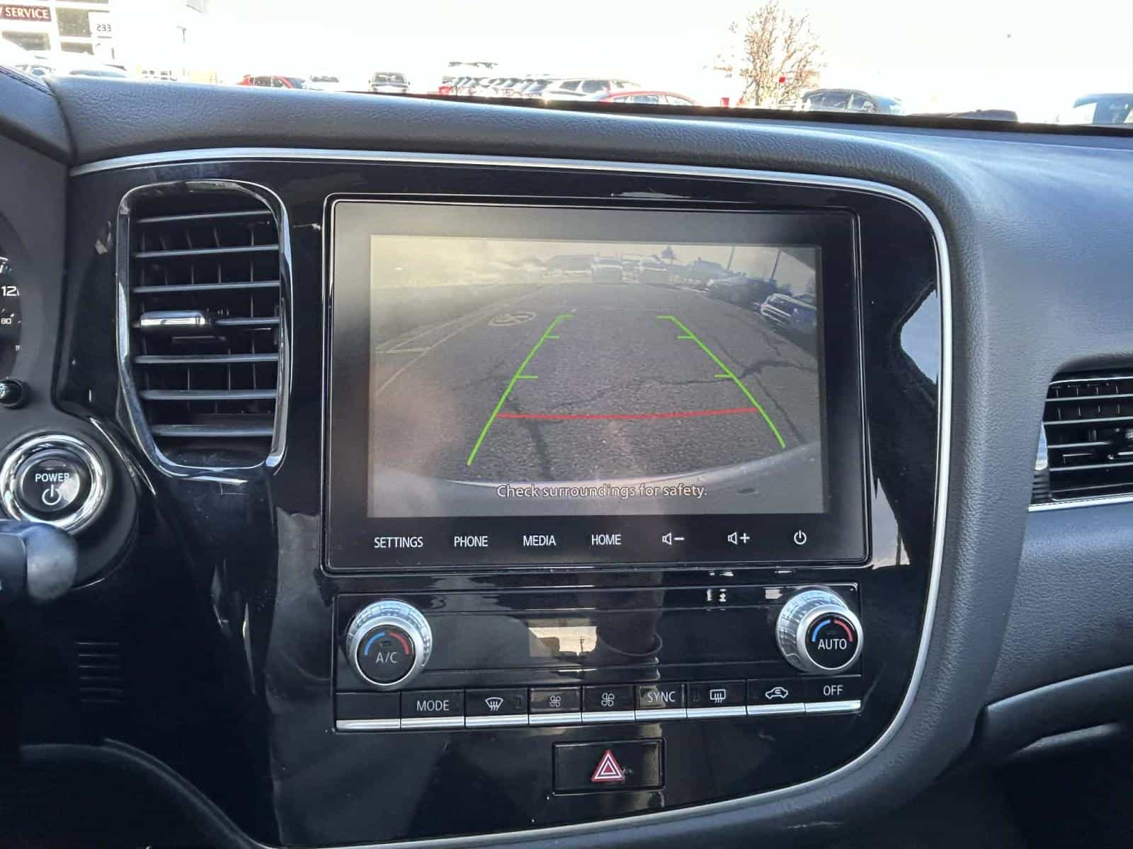 Image 9 Mitsubishi Outlander Black Edition 2022