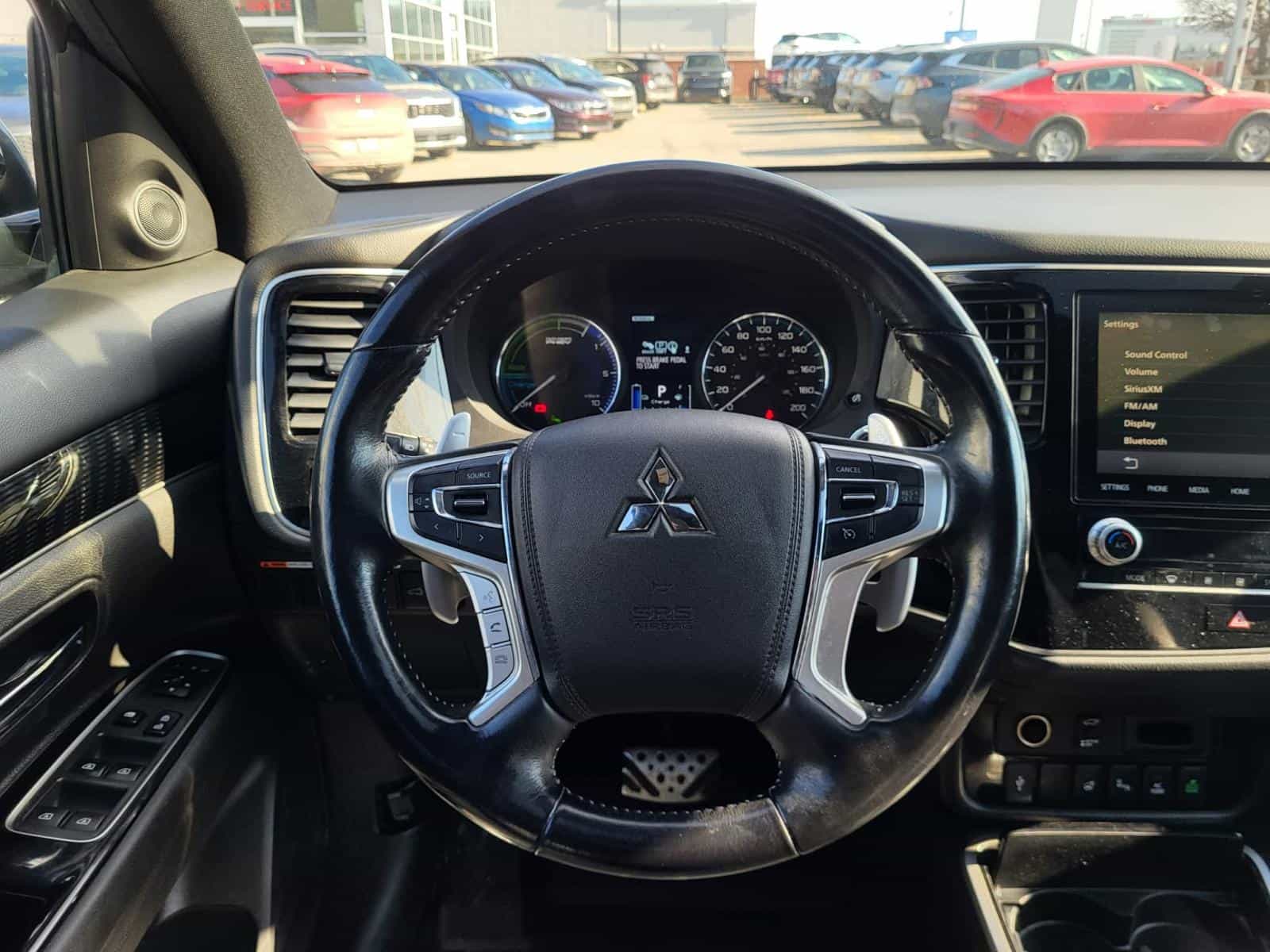 2022 Mitsubishi Outlander Black Edition - Image 9