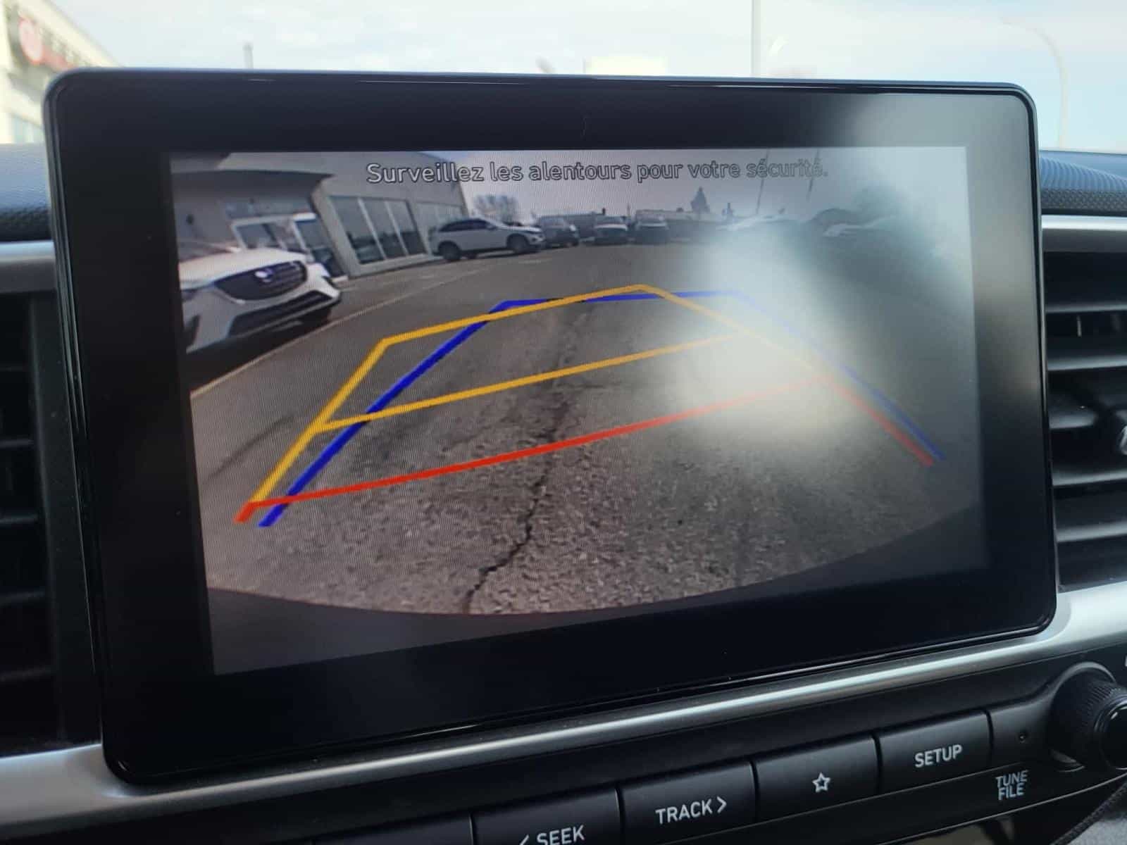 2022 Hyundai Venue Essential - Image 10