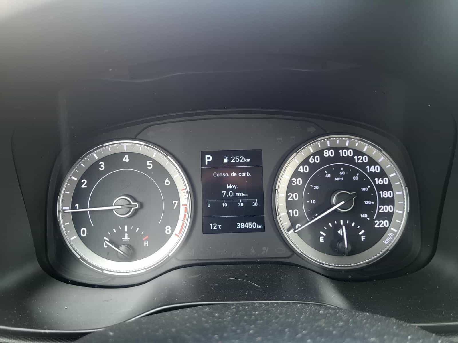 2022 Hyundai Venue Essential - Image 8