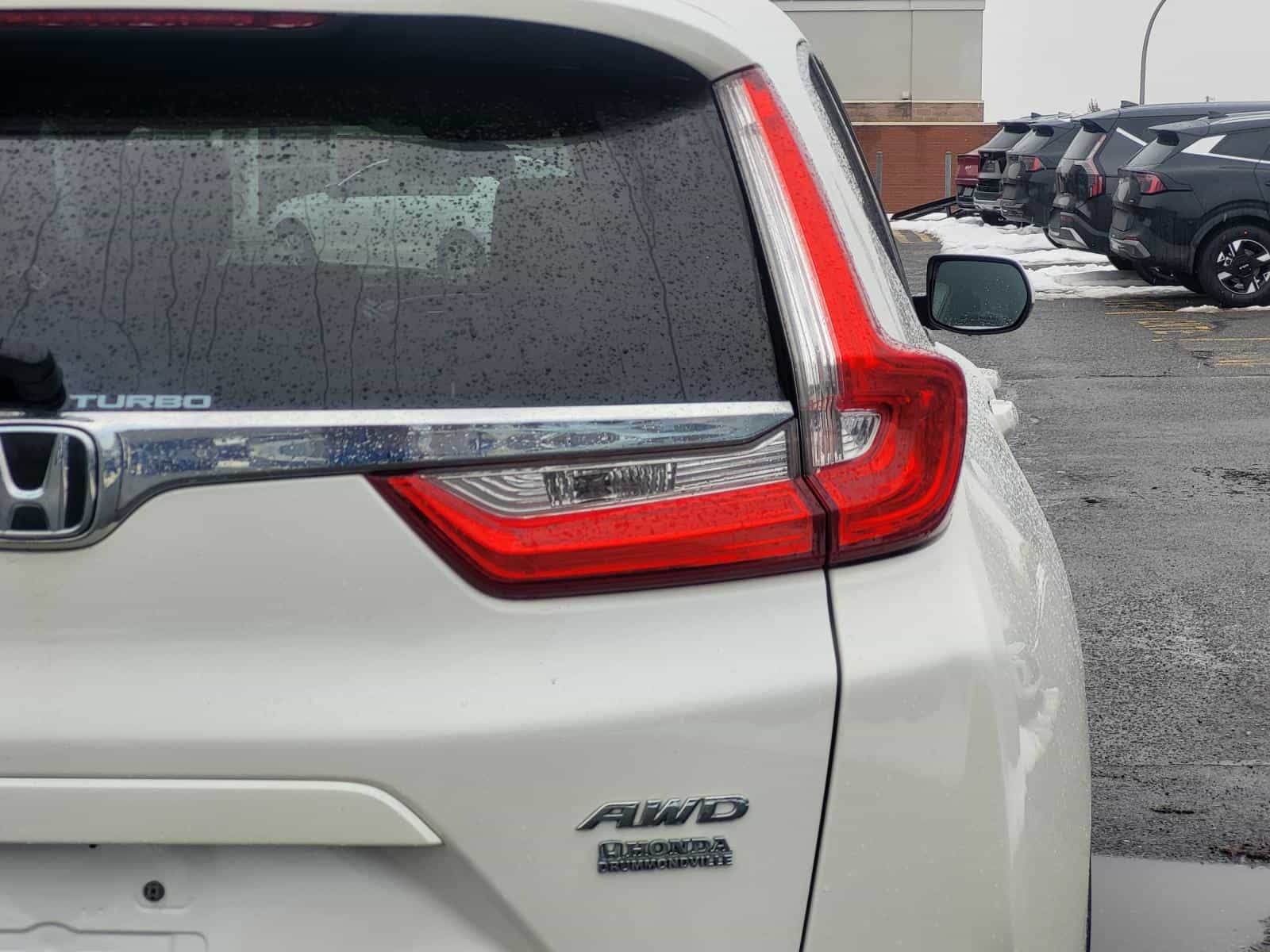 2018 Honda CR-V LX - Image 4