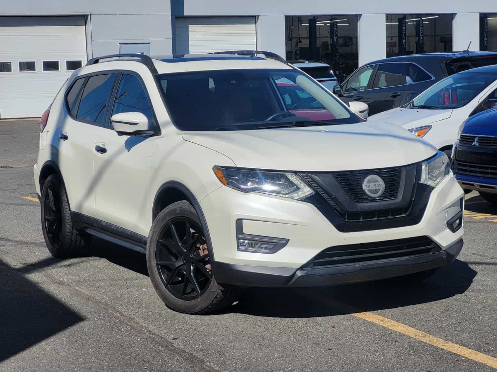 Image 1 Nissan Rogue SL 2018