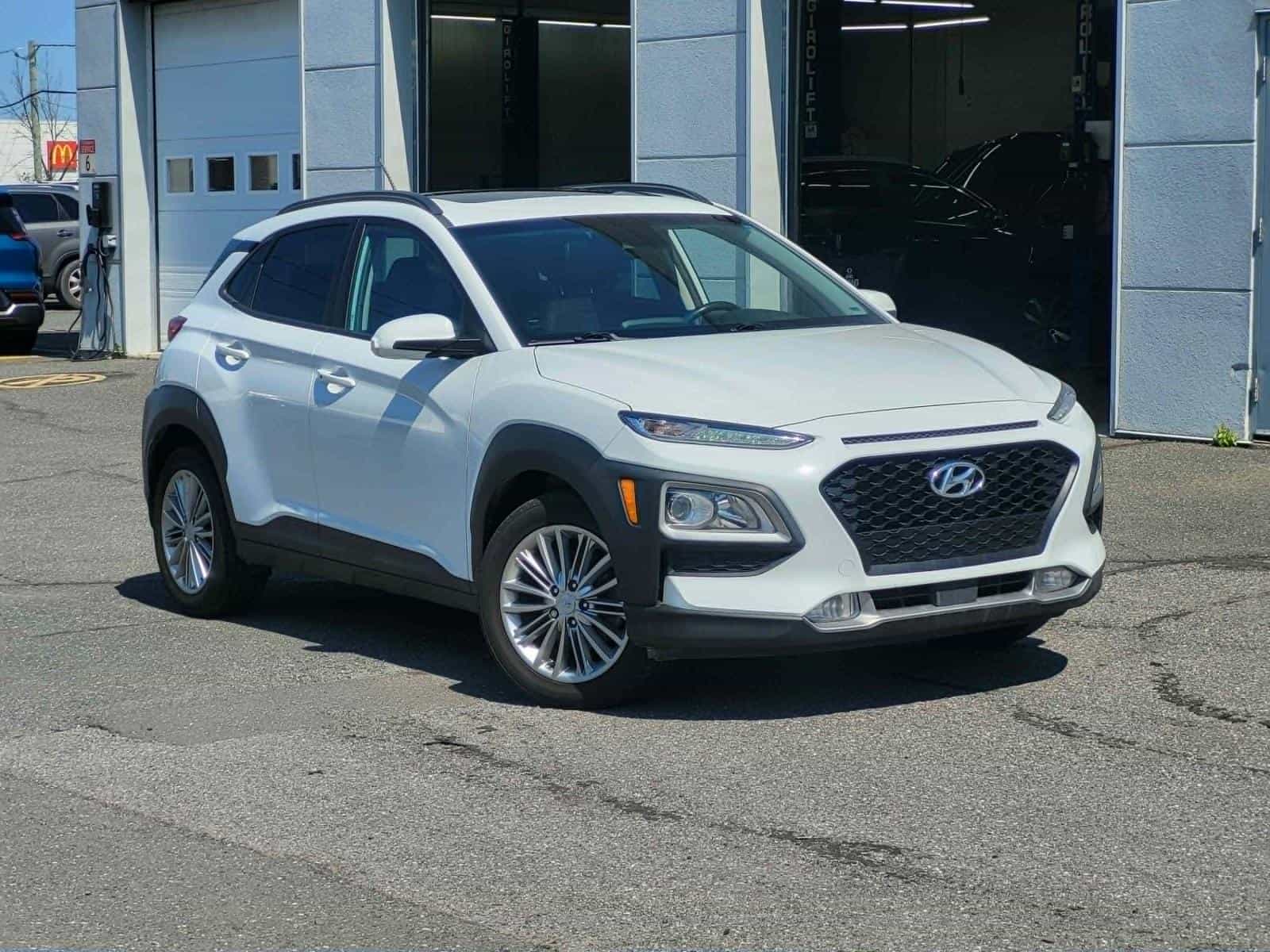2021 Hyundai Kona Luxury - Image 1