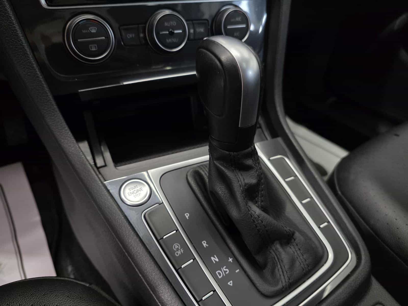 Image 15 Volkswagen Golf Highline 2020