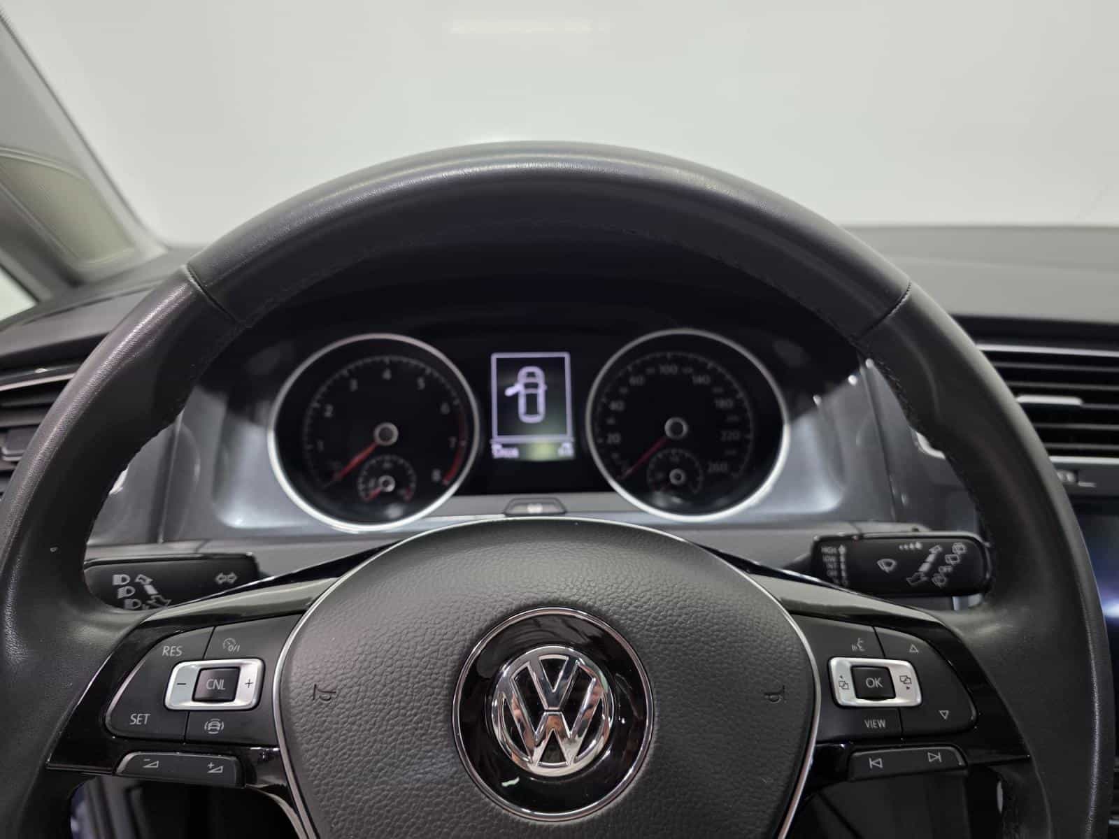 2020 Volkswagen Golf Highline - Image 17