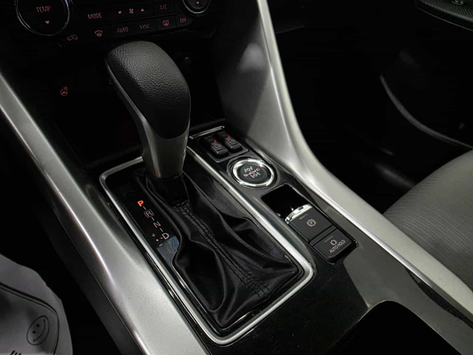 2023 Mitsubishi Eclipse Cross SE - Image 18