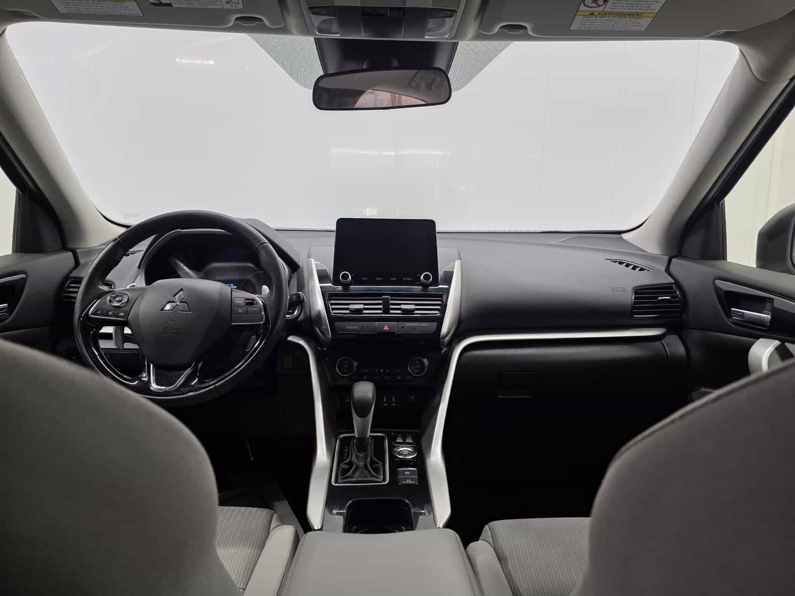 2023 Mitsubishi Eclipse Cross SE - Image 11