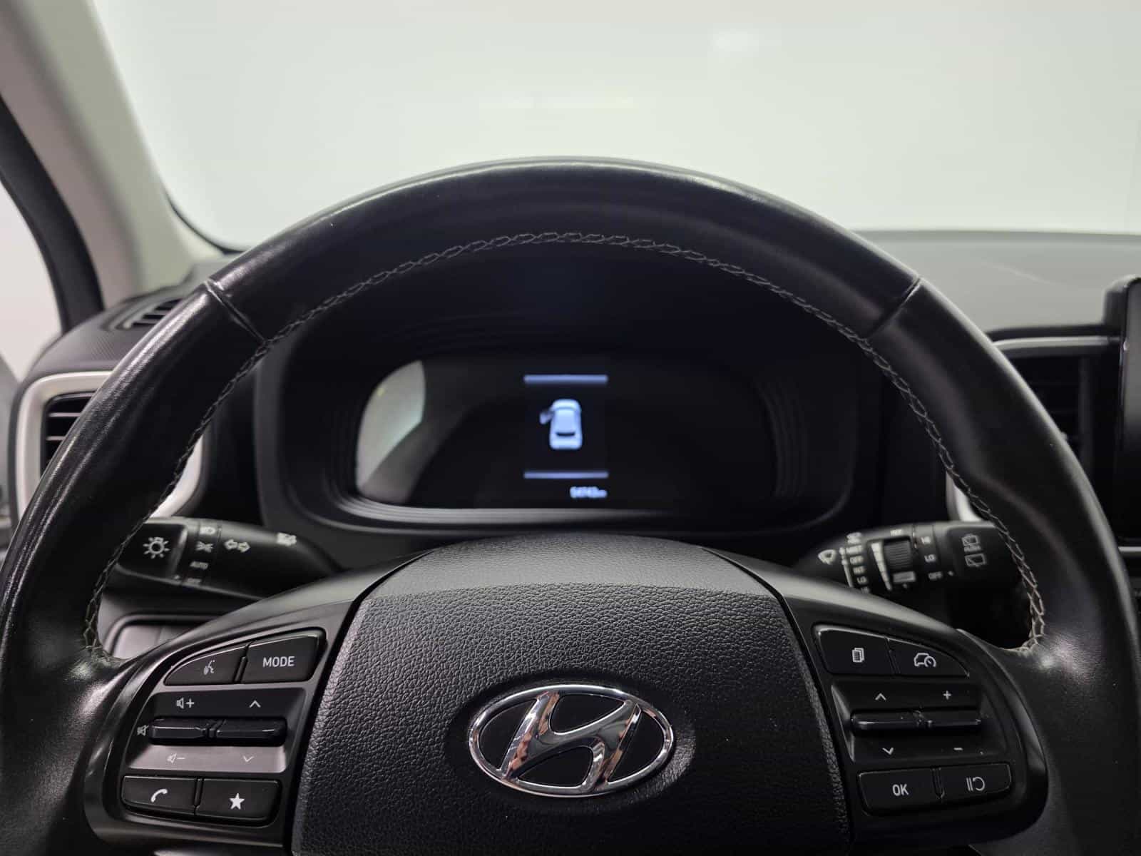 2023 Hyundai Venue Preferred - Image 21