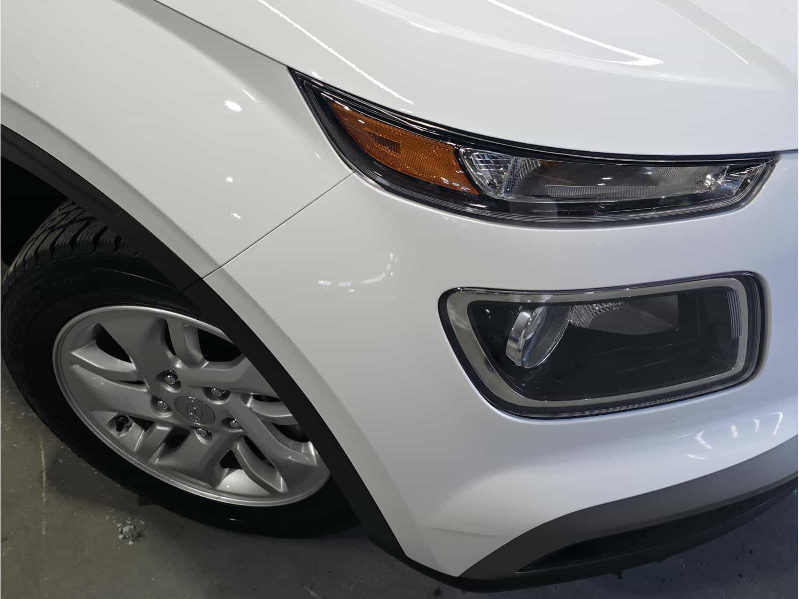 2023 Hyundai Venue Preferred - Image 6