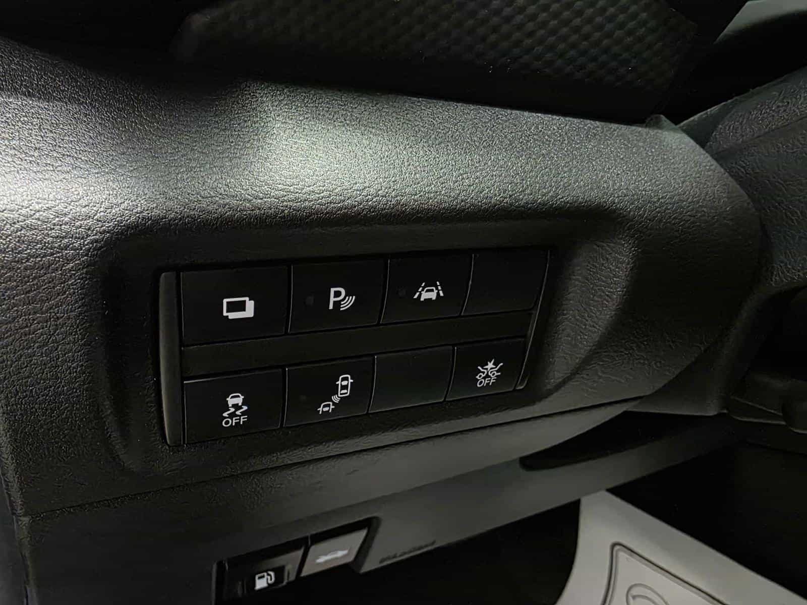 2022 Nissan Kicks S - Image 18