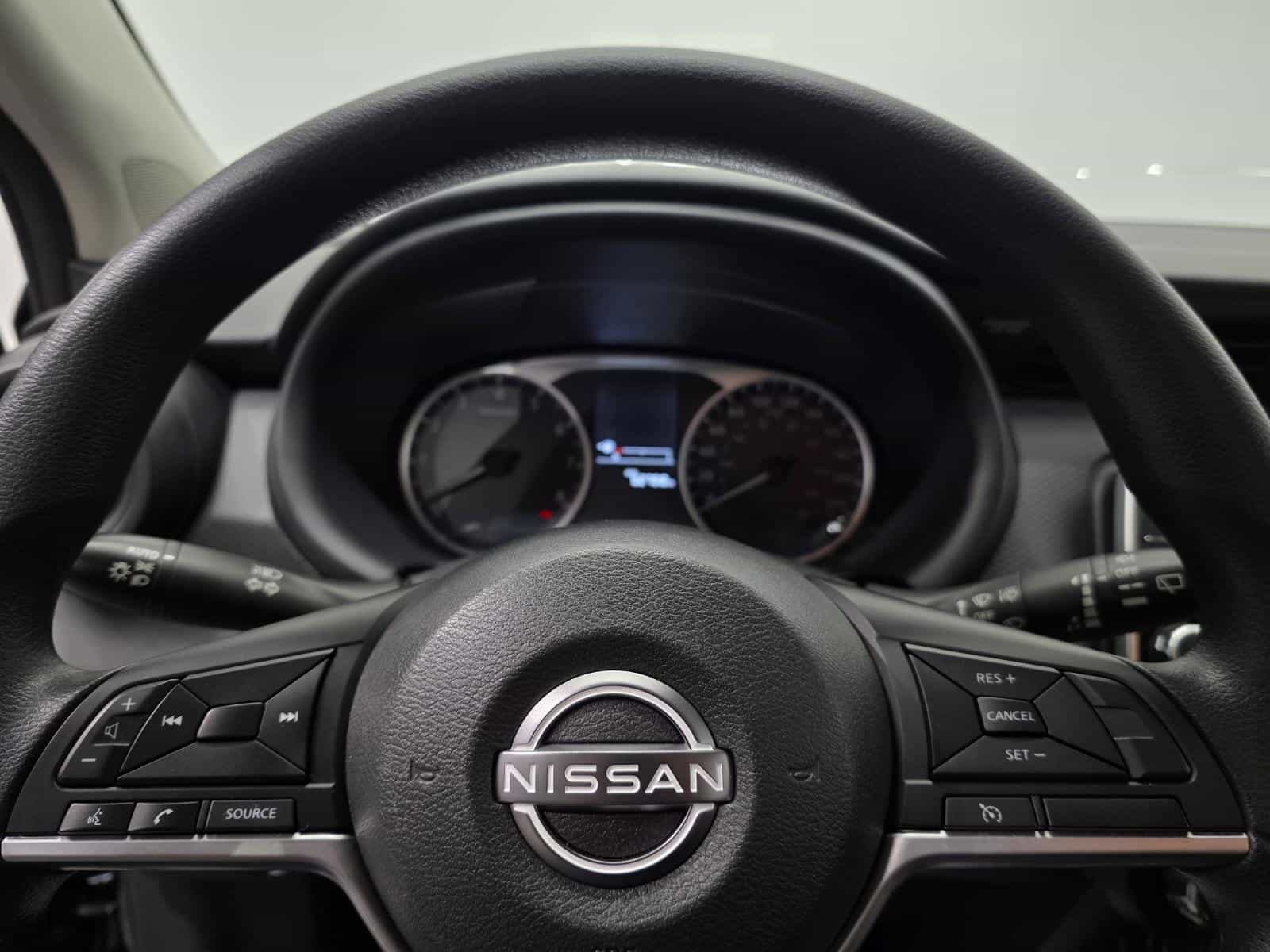 2022 Nissan Kicks S - Image 15